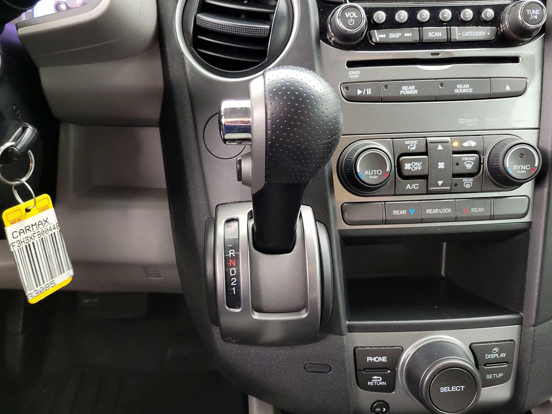 Thumbnail: 2015 Honda Pilot - 17