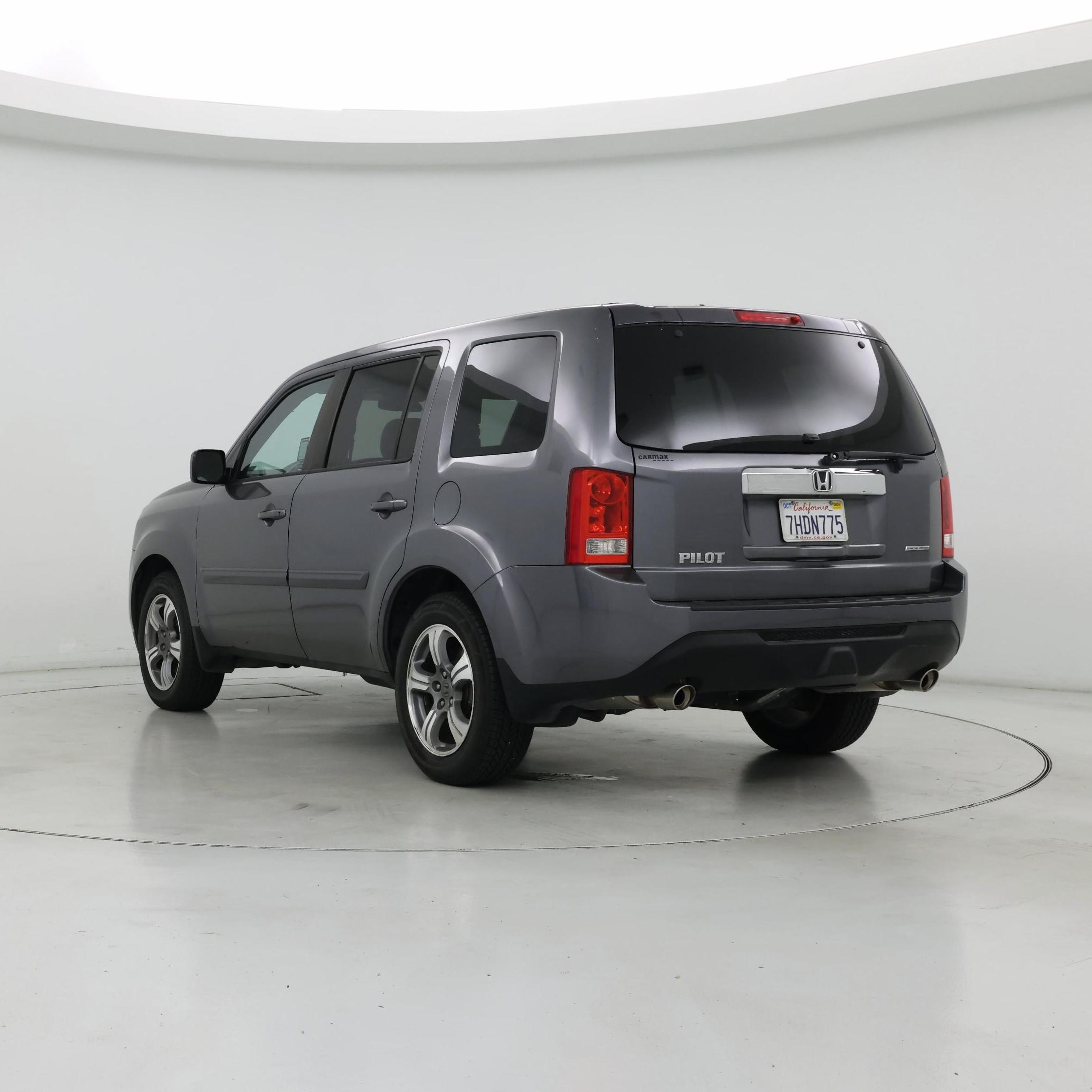 Thumbnail: 2015 Honda Pilot - 2