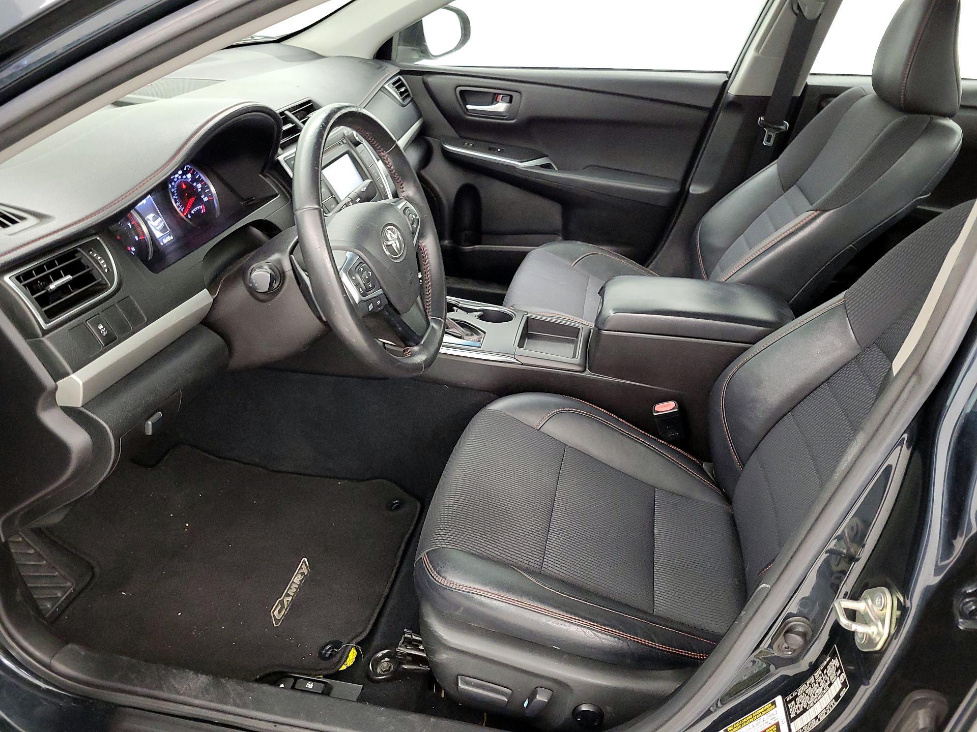 Thumbnail: 2017 Toyota Camry - 11