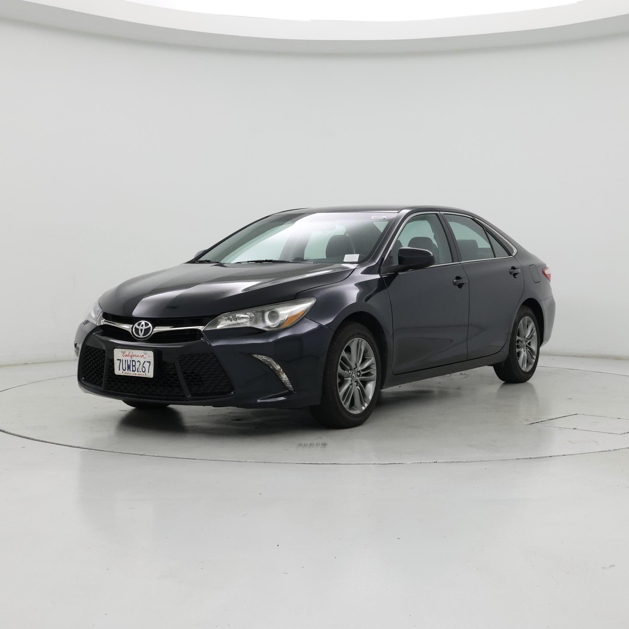 Thumbnail: 2017 Toyota Camry - 4