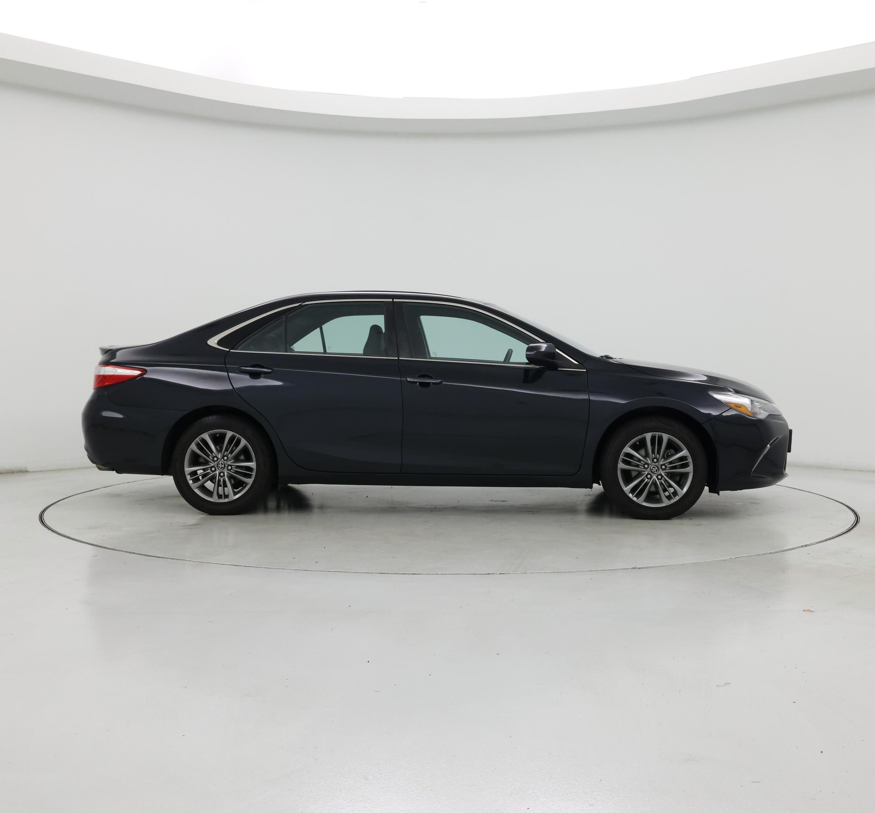 Thumbnail: 2017 Toyota Camry - 7