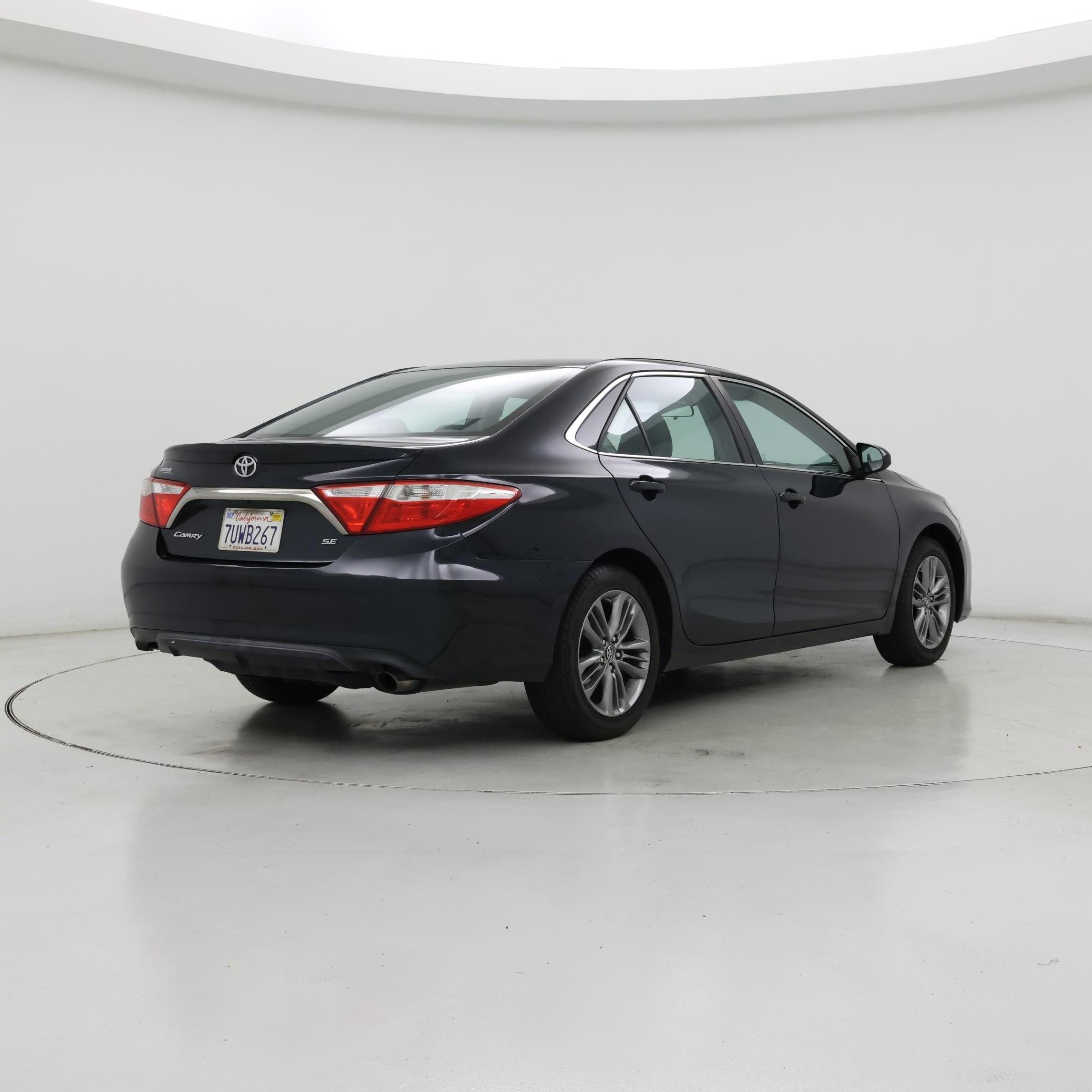 Thumbnail: 2017 Toyota Camry - 8
