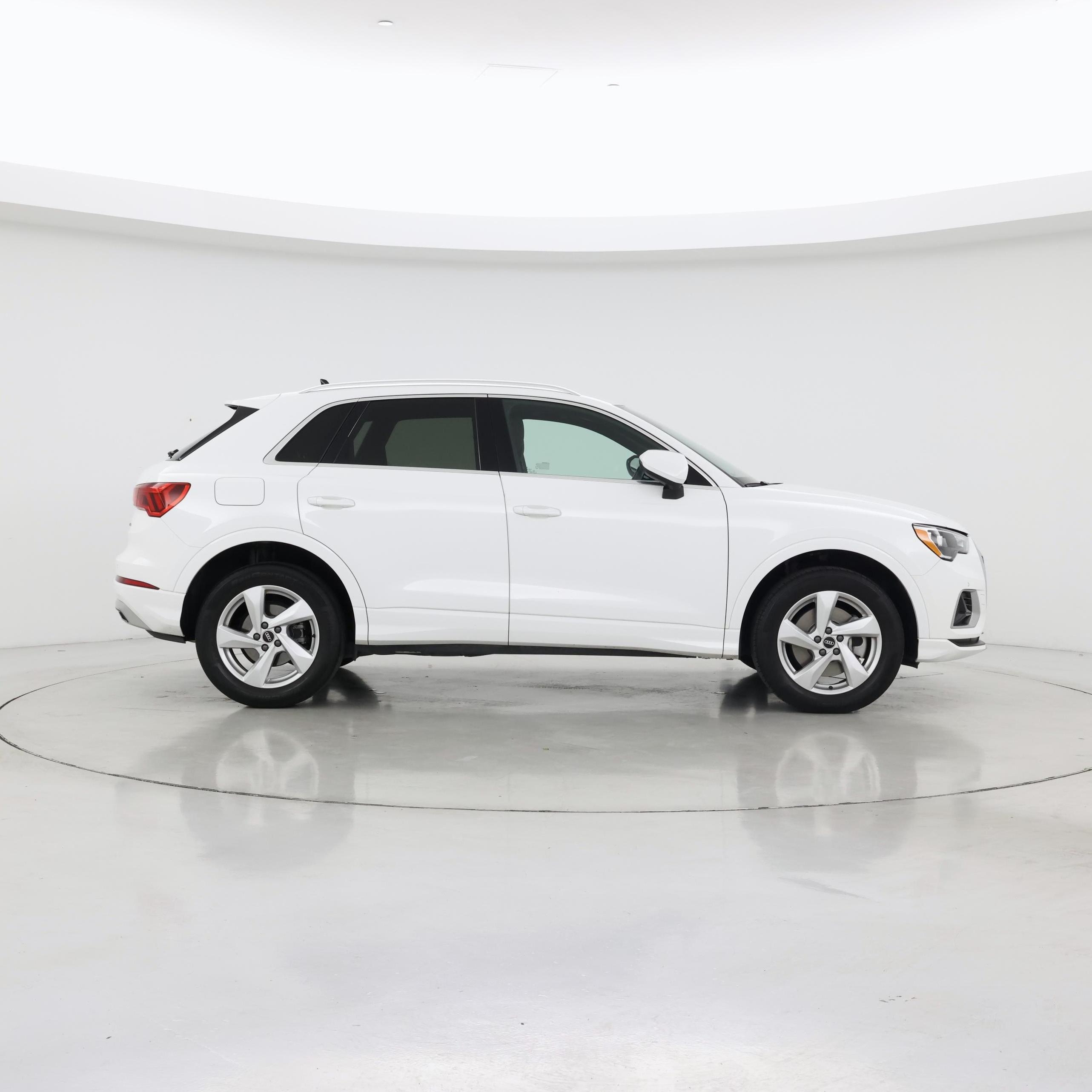 Thumbnail: 2021 Audi Q3 - 7