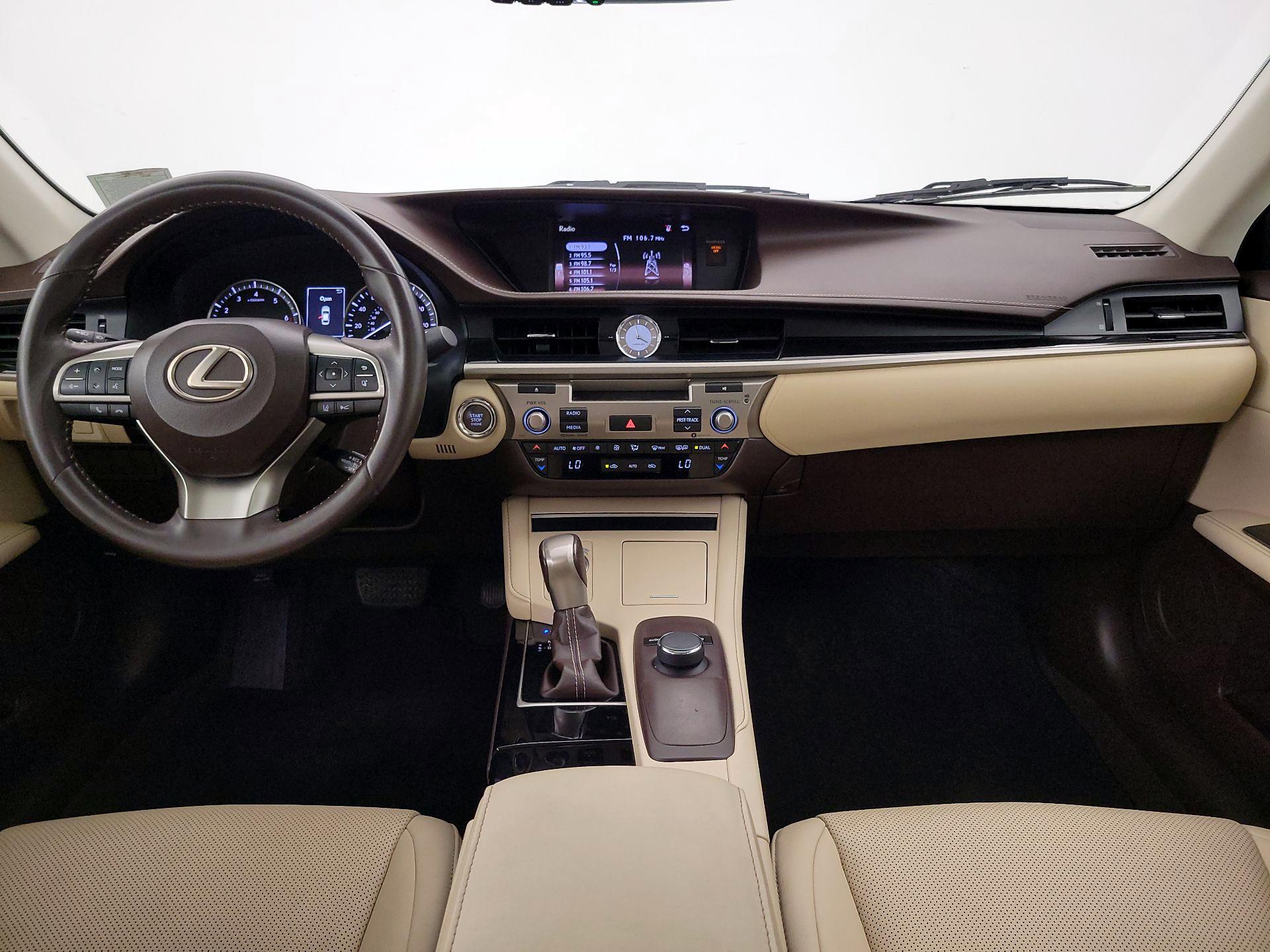 Thumbnail: 2018 Lexus ES - 9