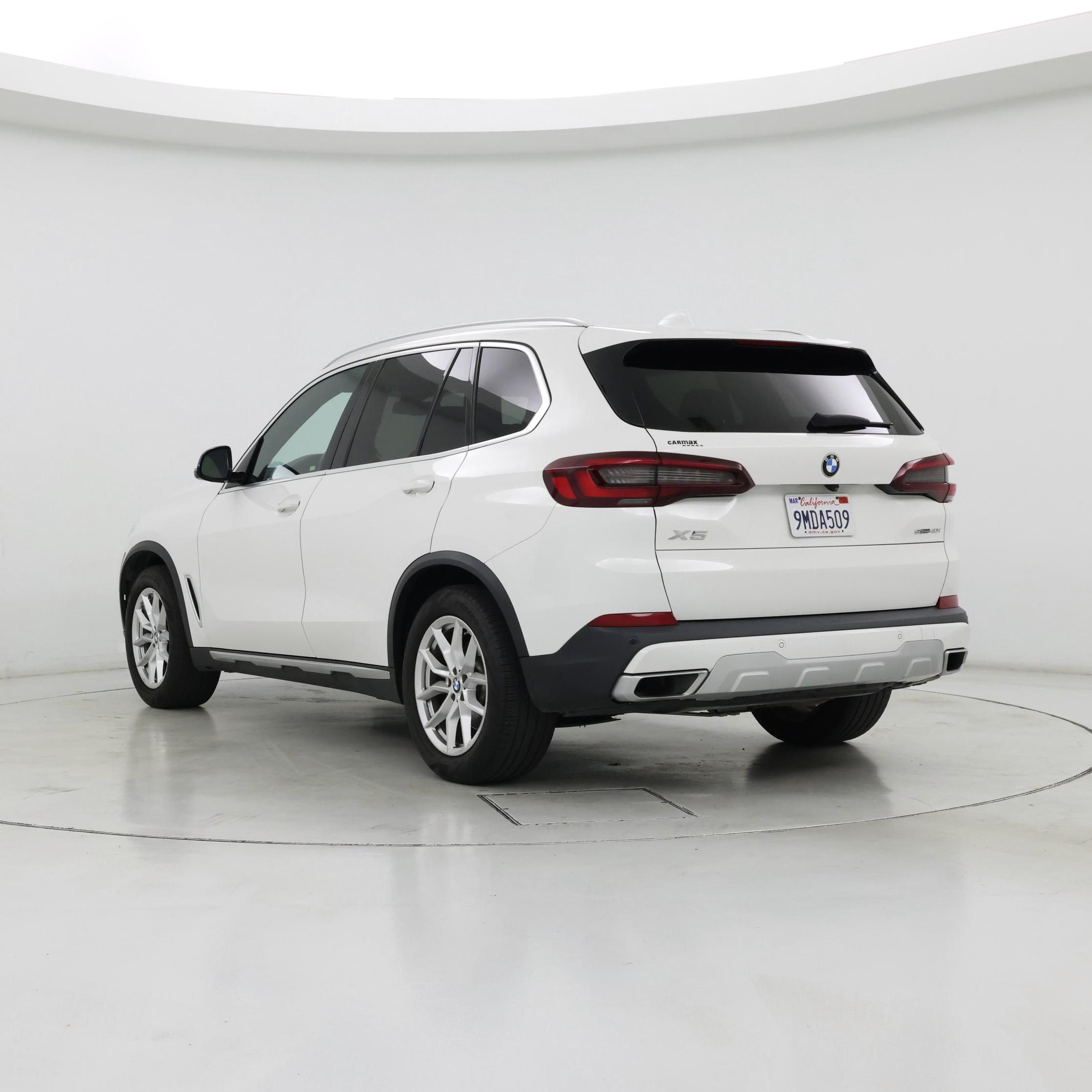 Thumbnail: 2021 BMW X5 - 2