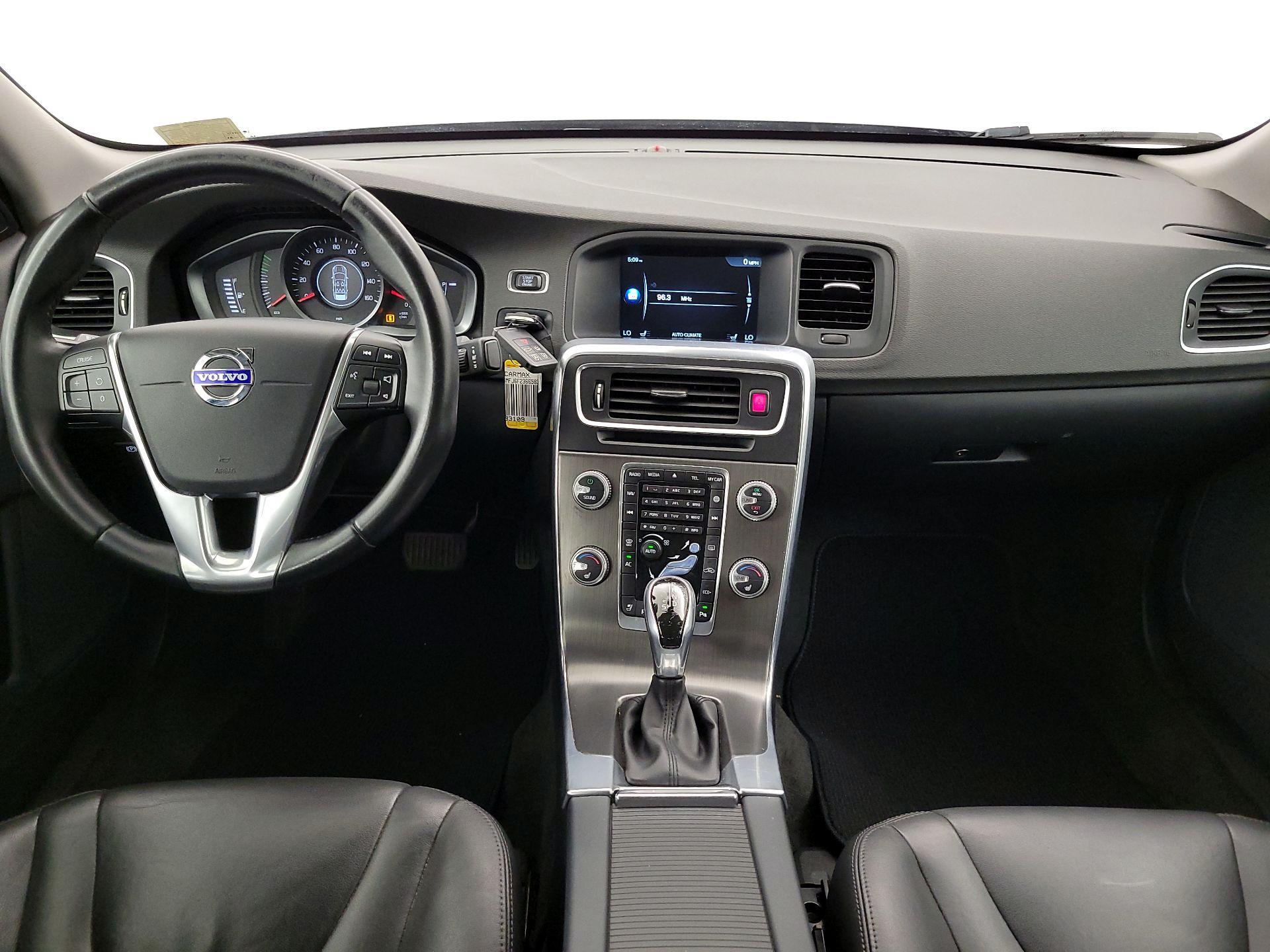 Thumbnail: 2015 Volvo S60 - 9