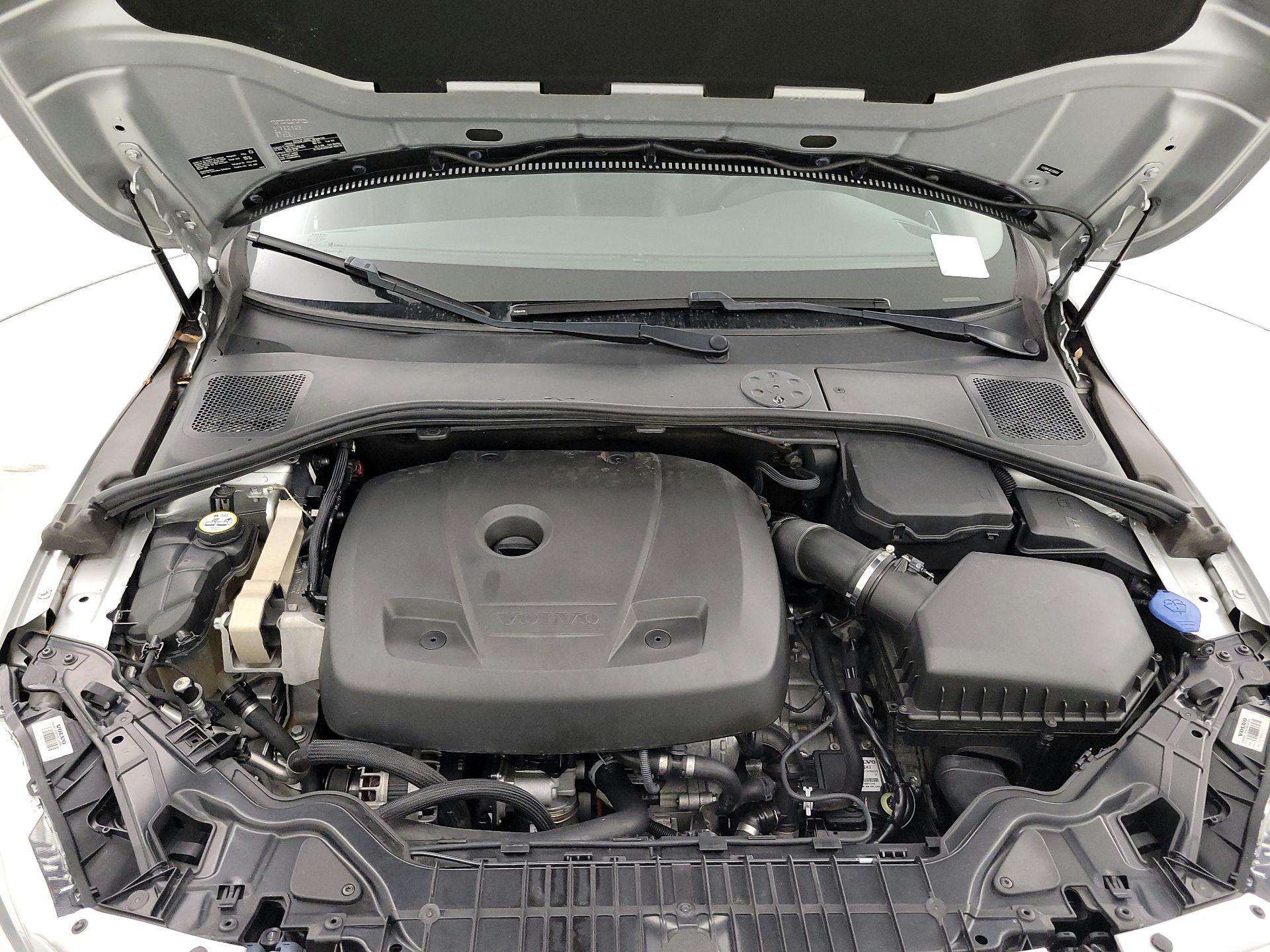 Thumbnail: 2015 Volvo S60 - 20