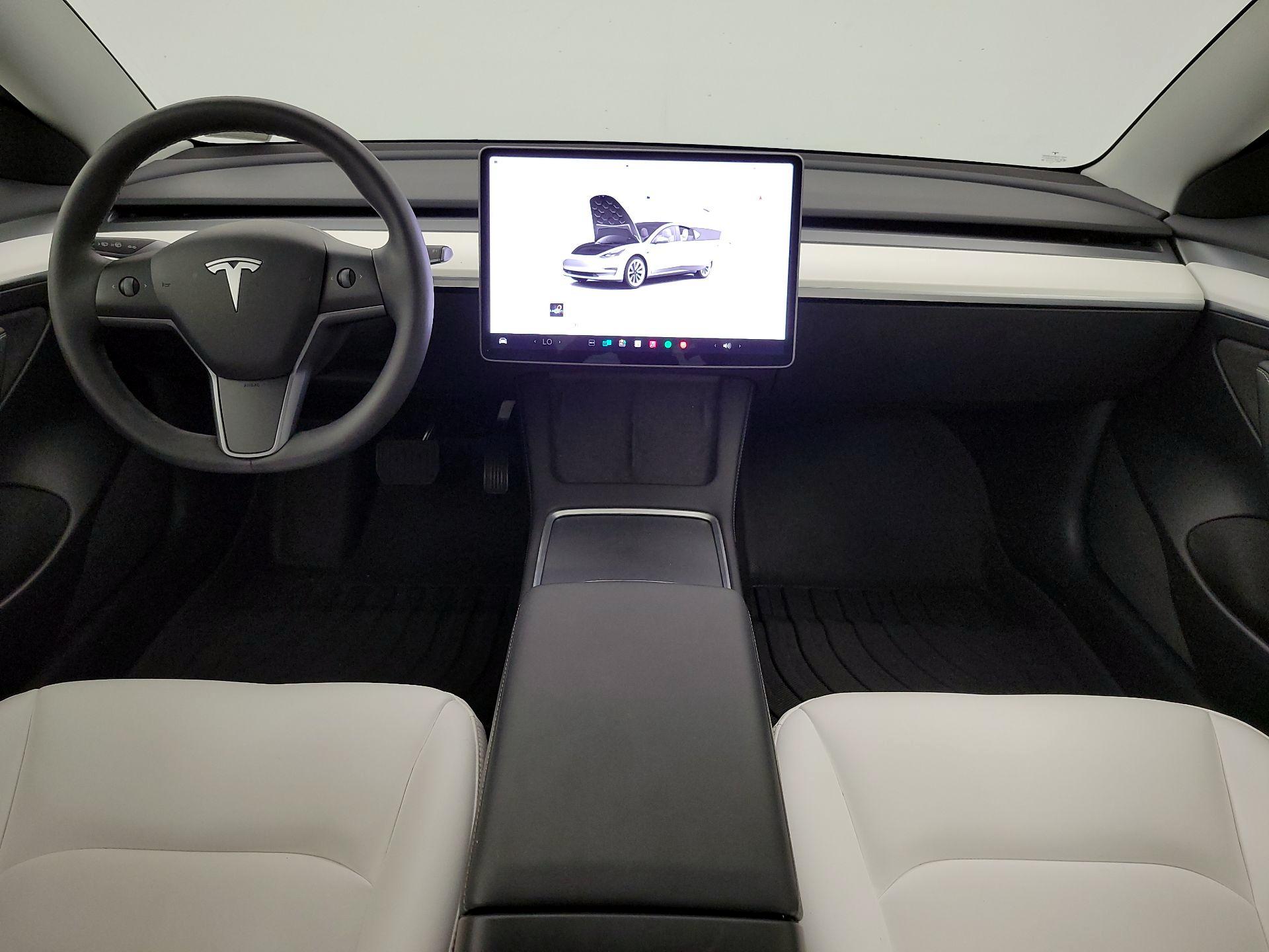 Thumbnail: 2022 Tesla Model 3 - 9