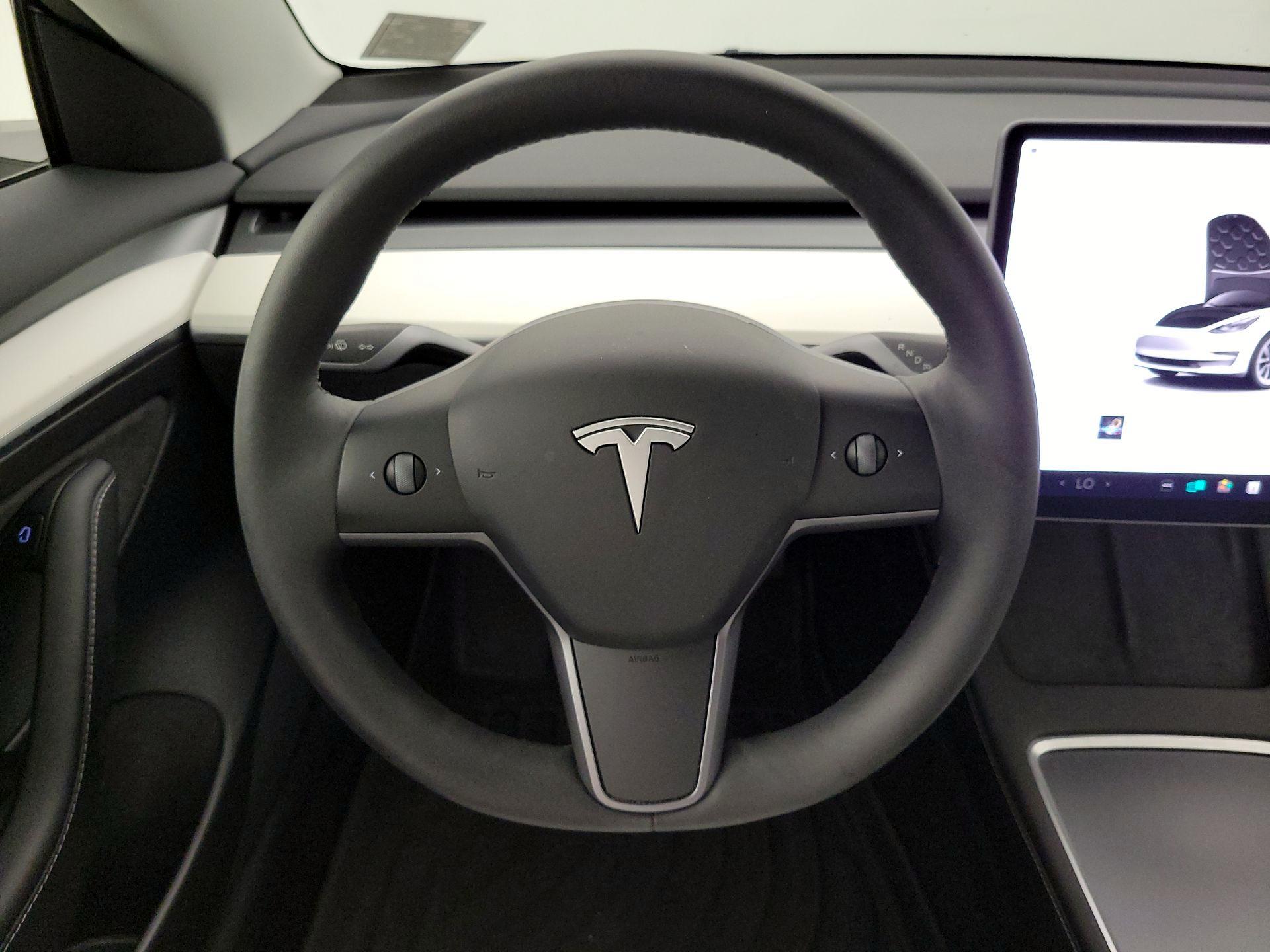 Thumbnail: 2022 Tesla Model 3 - 10
