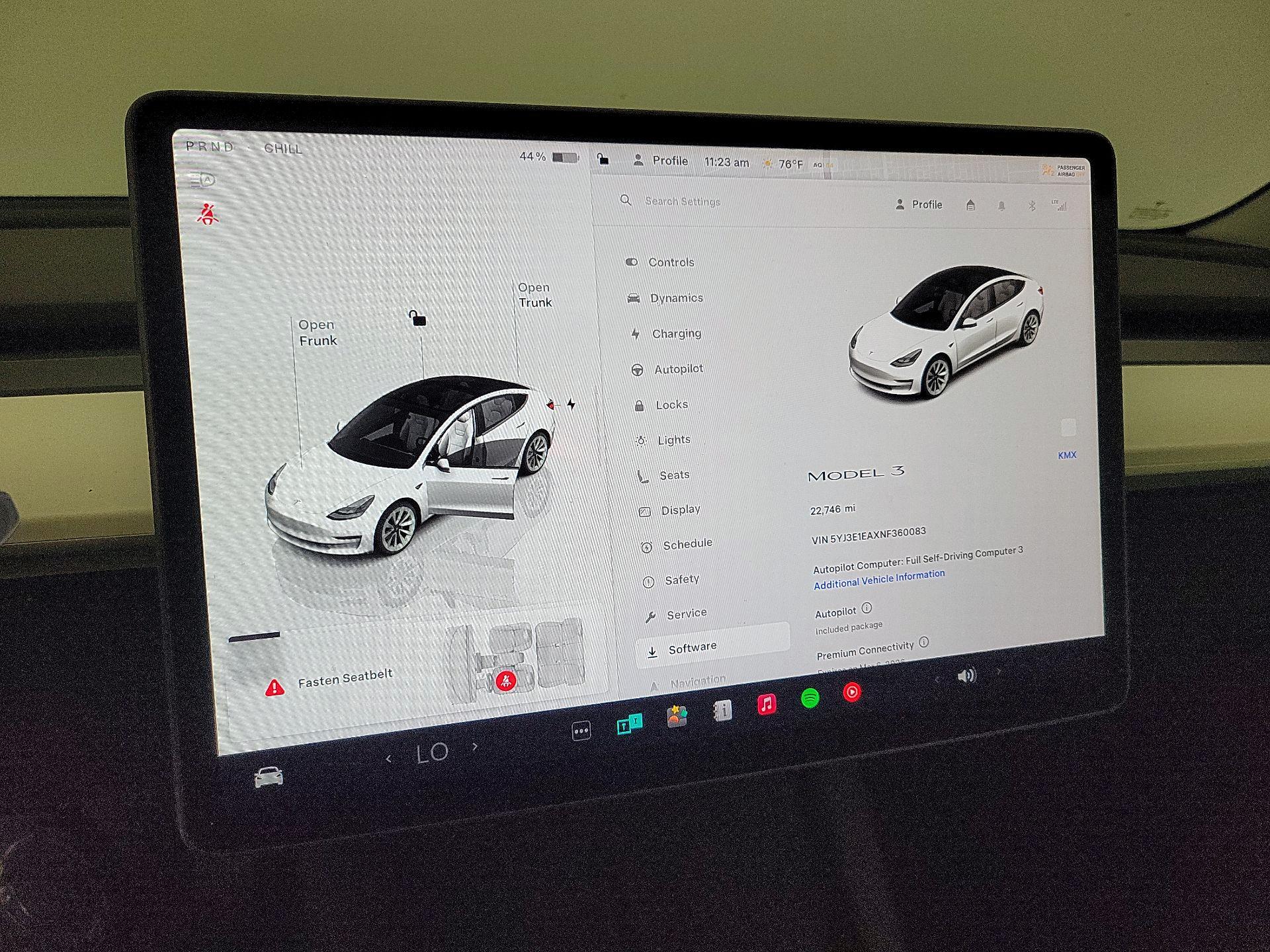 Thumbnail: 2022 Tesla Model 3 - 13