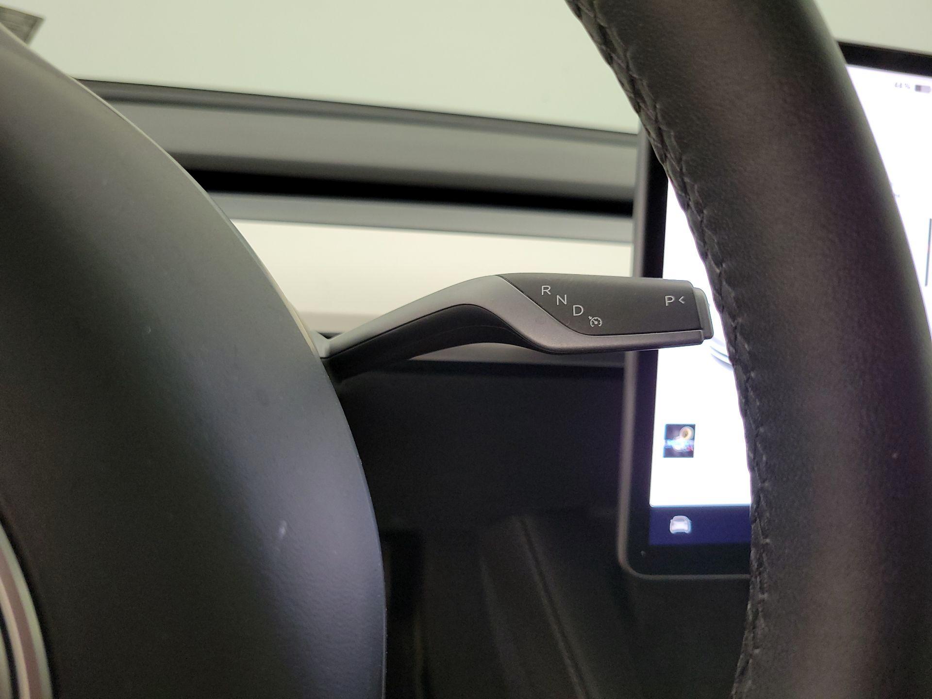 Thumbnail: 2022 Tesla Model 3 - 17