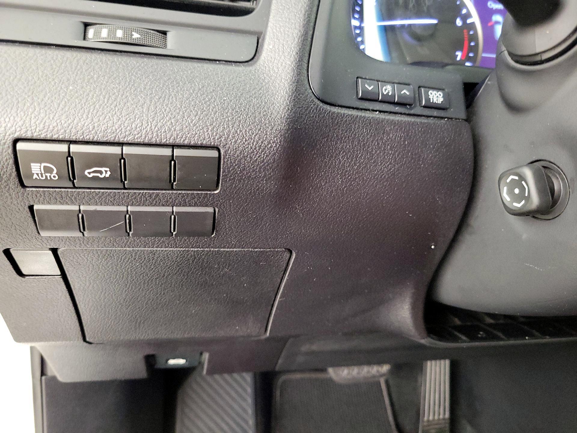 Thumbnail: 2019 Lexus RX - 13