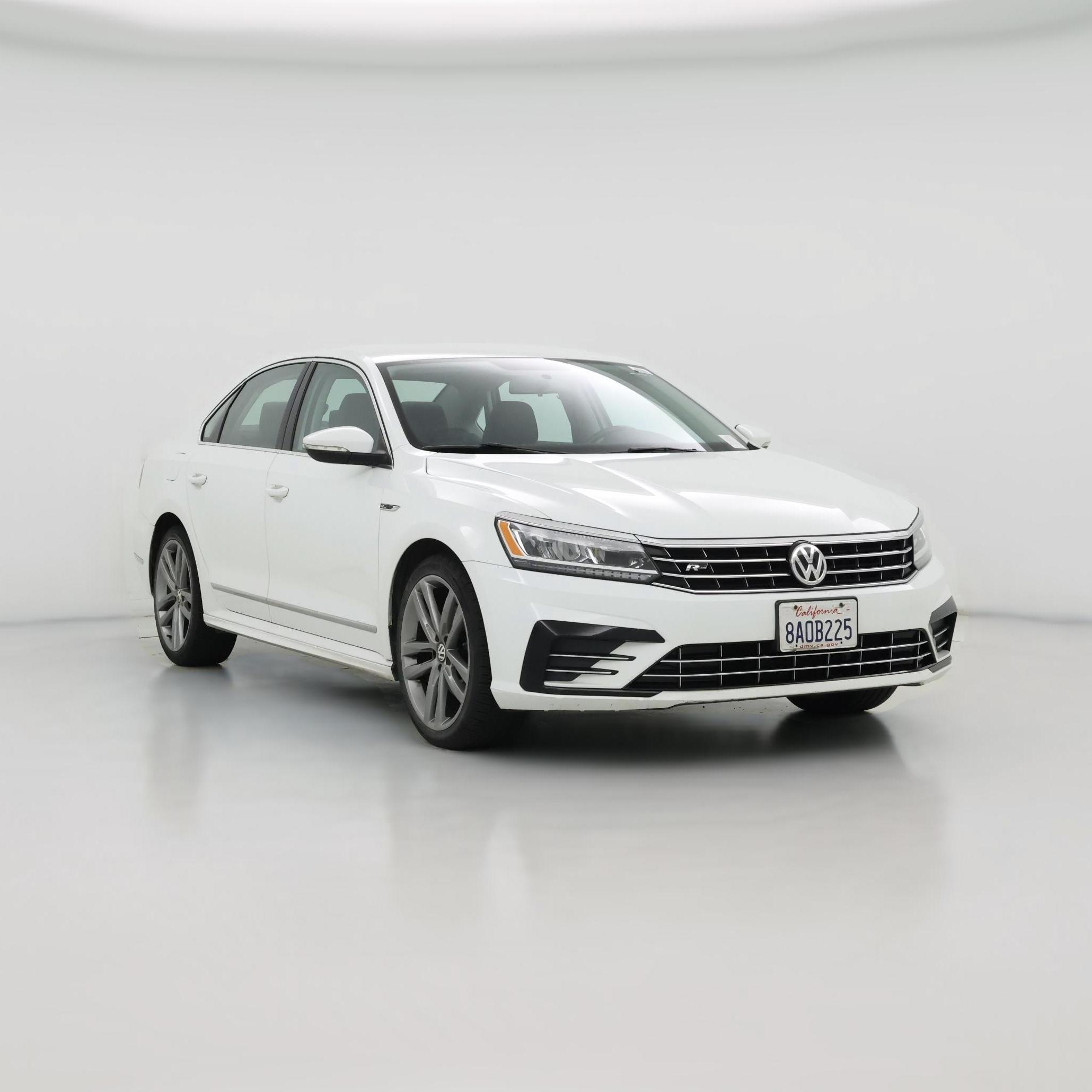 Thumbnail: 2017 Volkswagen Passat - 1