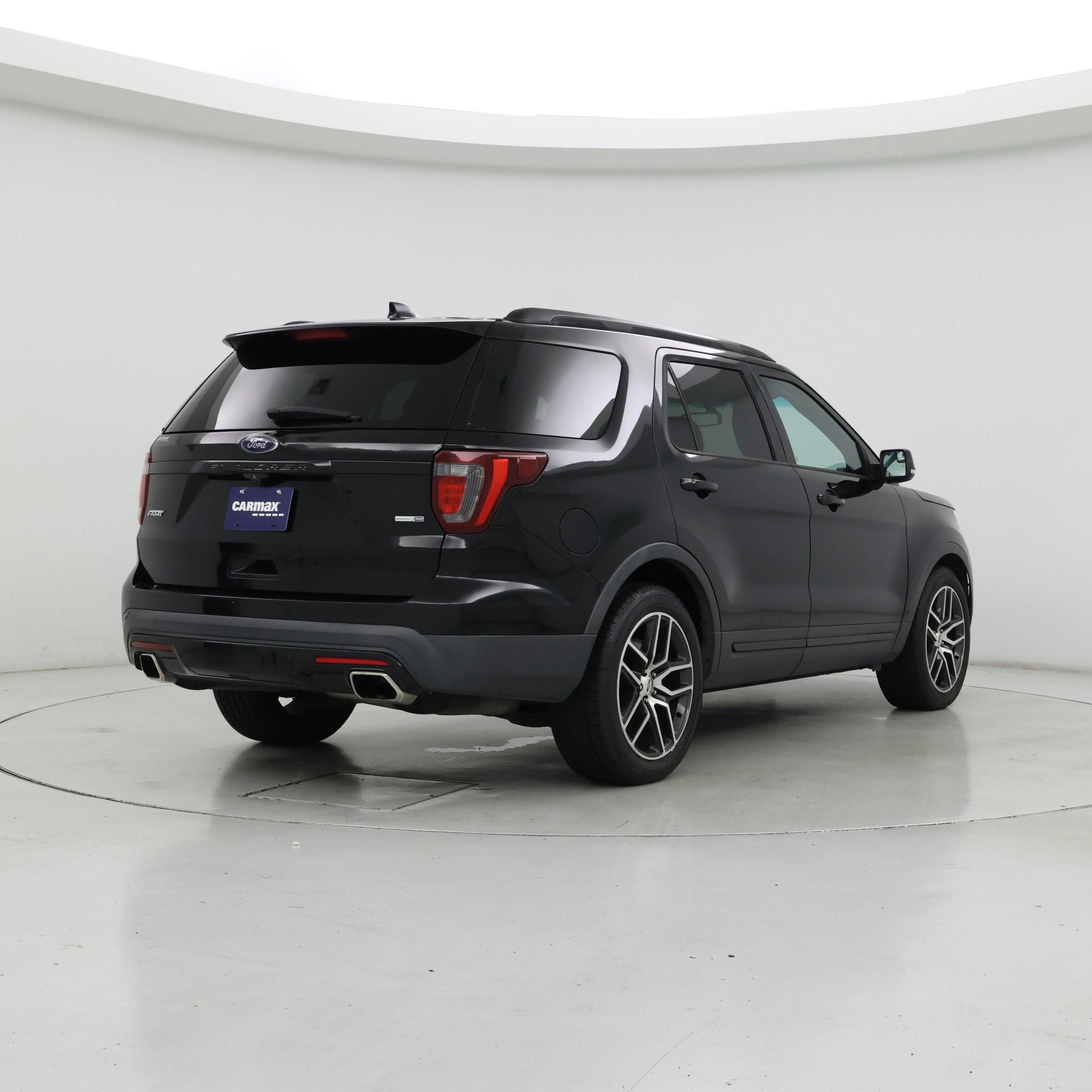 Thumbnail: 2017 Ford Explorer - 8
