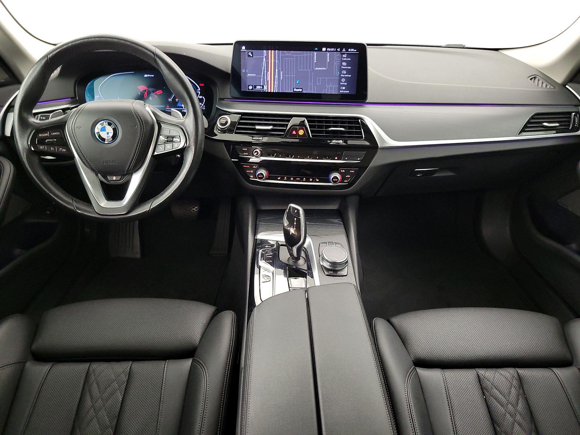 Thumbnail: 2022 BMW 5 Series - 10