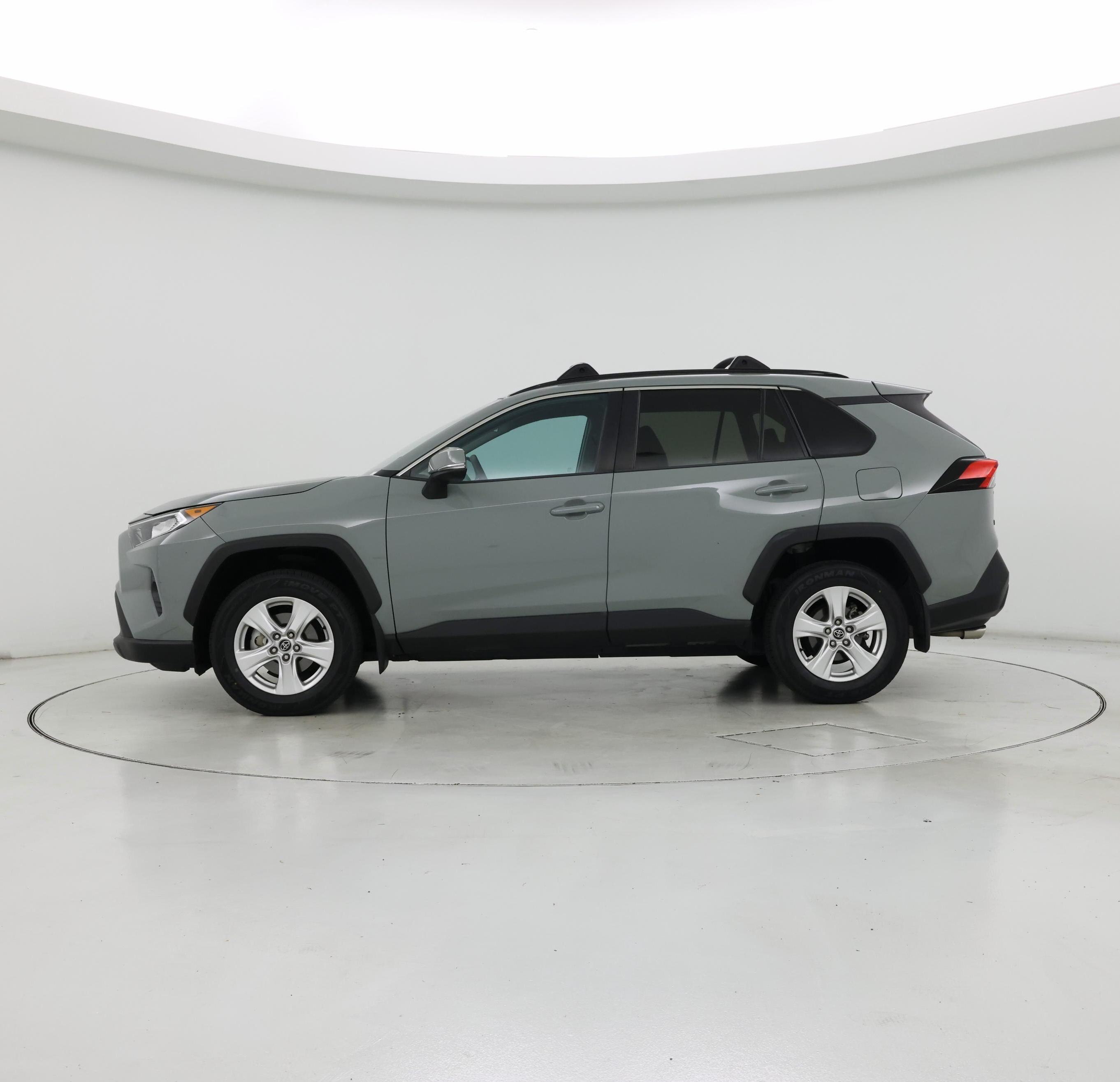 Thumbnail: 2020 Toyota RAV4 - 3