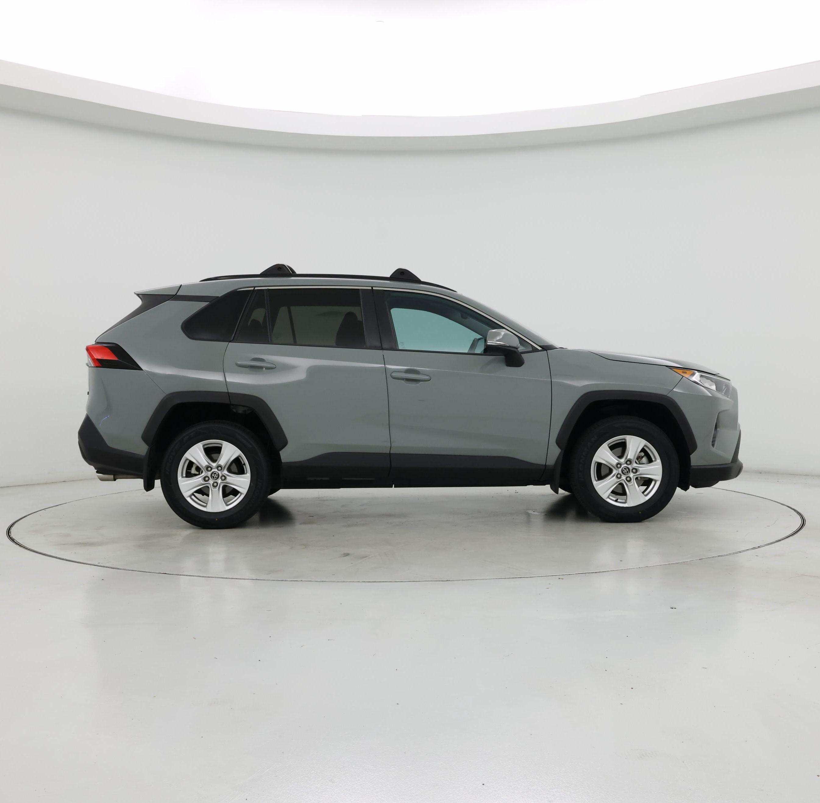 Thumbnail: 2020 Toyota RAV4 - 7