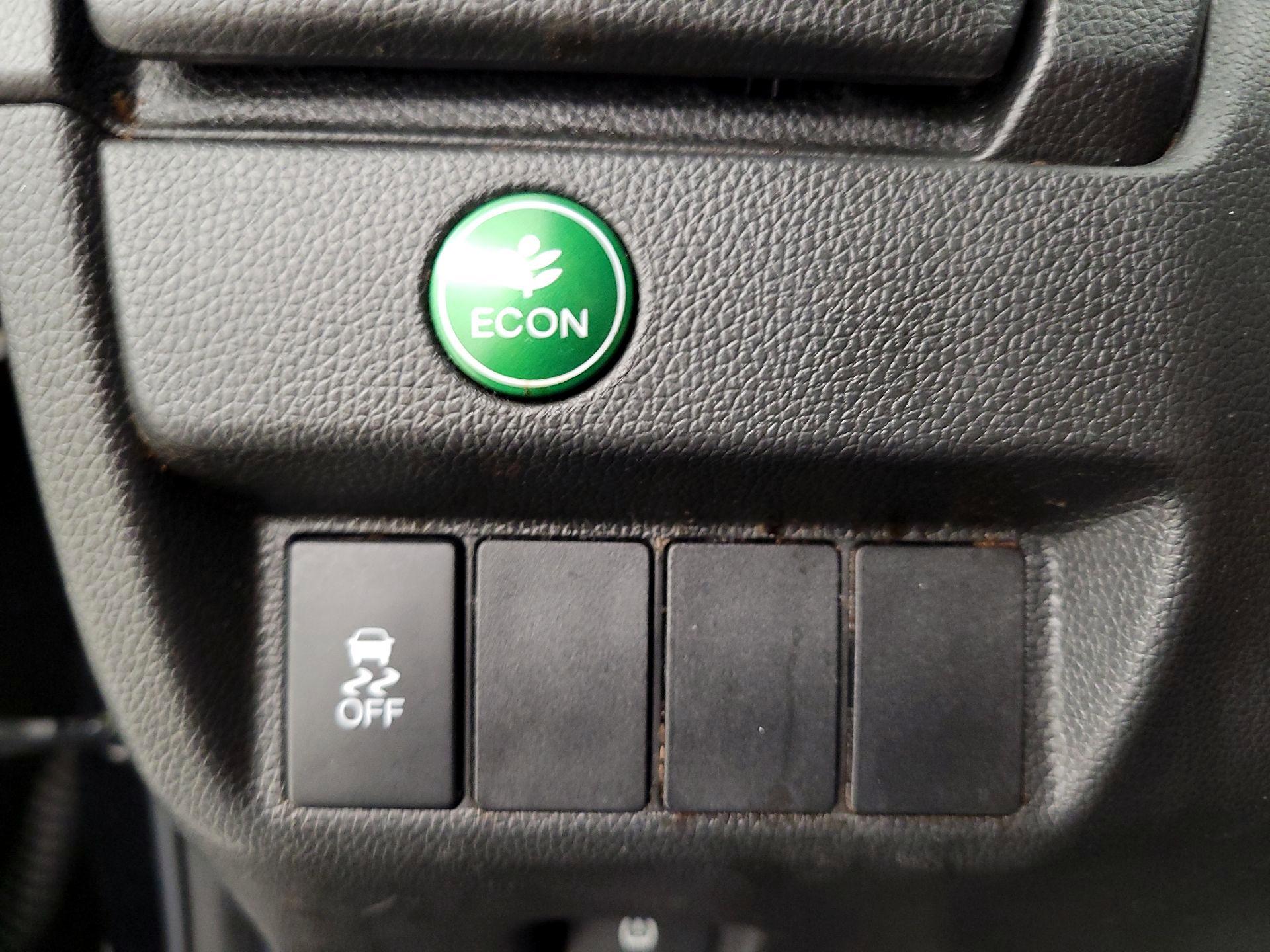 Thumbnail: 2015 Honda Fit - 13