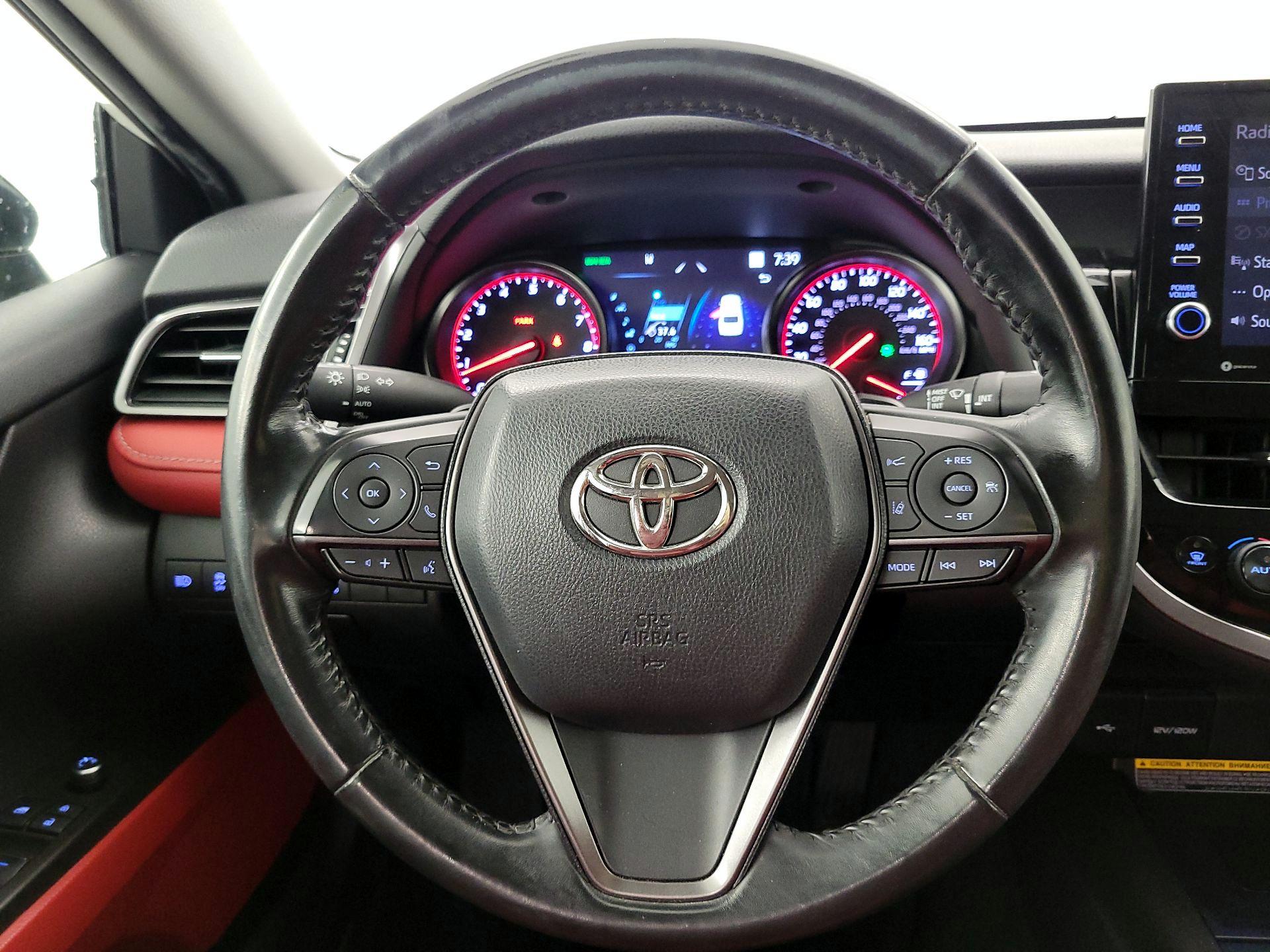 Thumbnail: 2021 Toyota Camry - 10