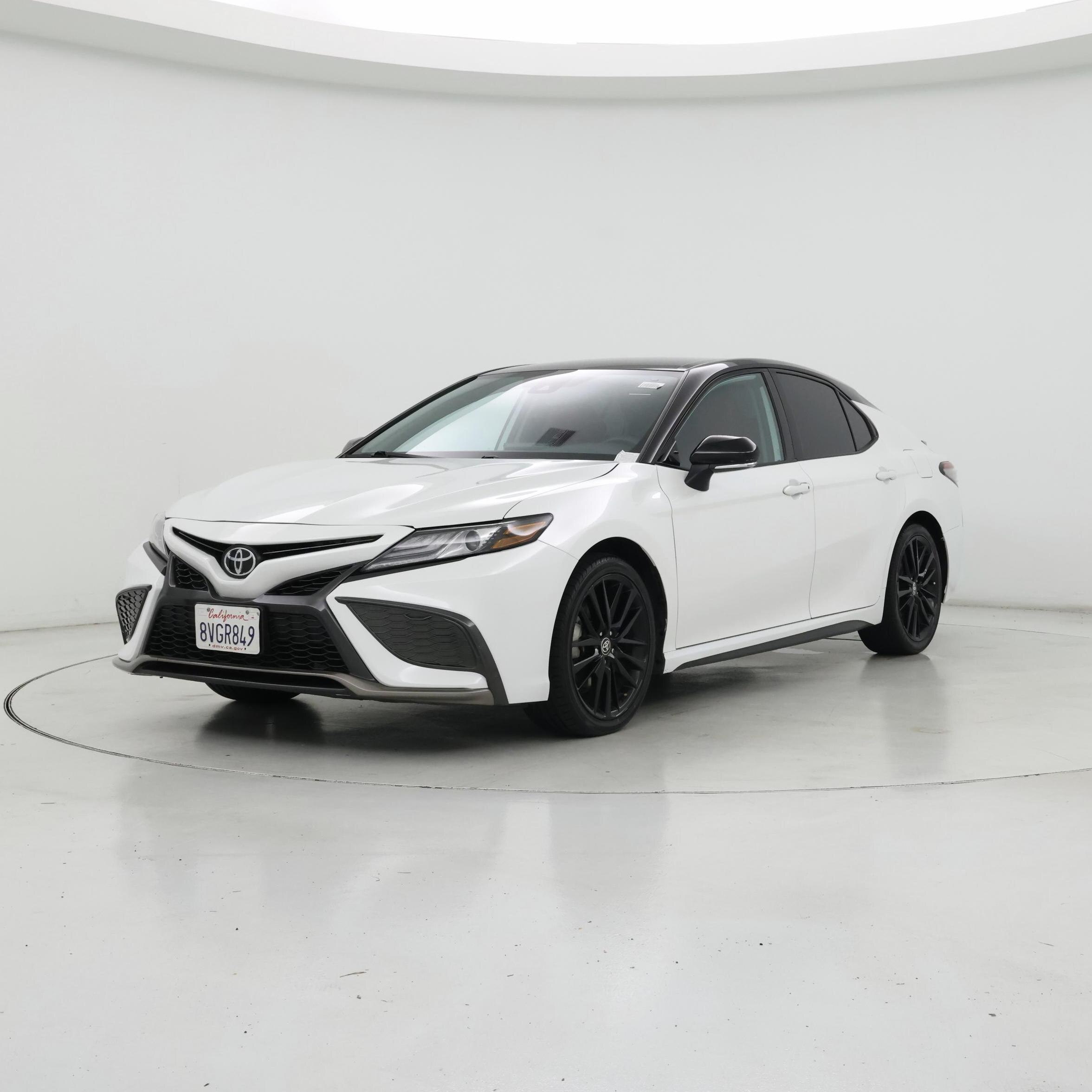 Thumbnail: 2021 Toyota Camry - 4