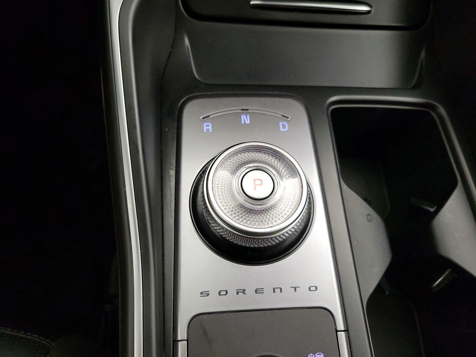Thumbnail: 2025 Kia Sorento - 18