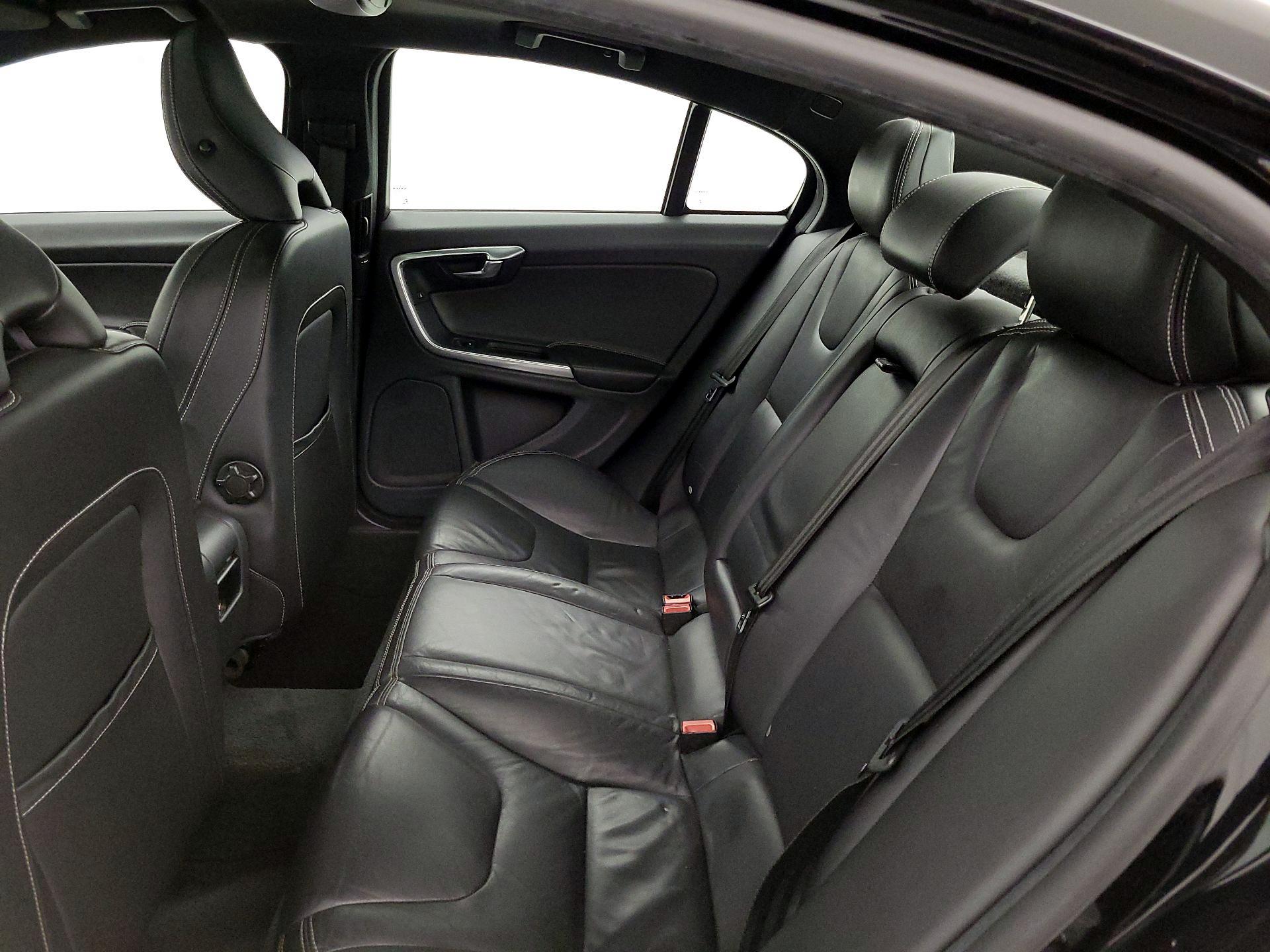 Thumbnail: 2015 Volvo S60 - 19