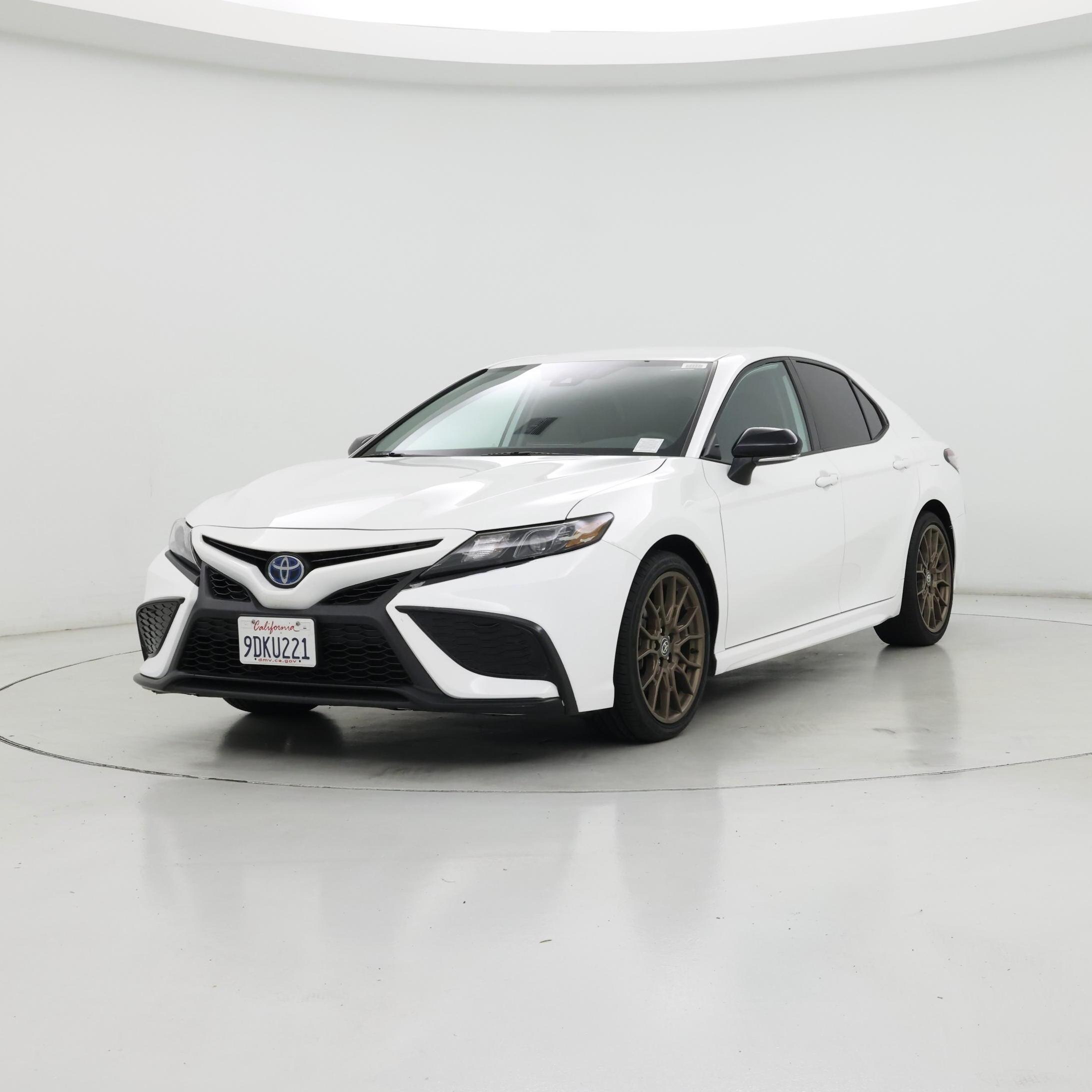 Thumbnail: 2023 Toyota Camry - 4