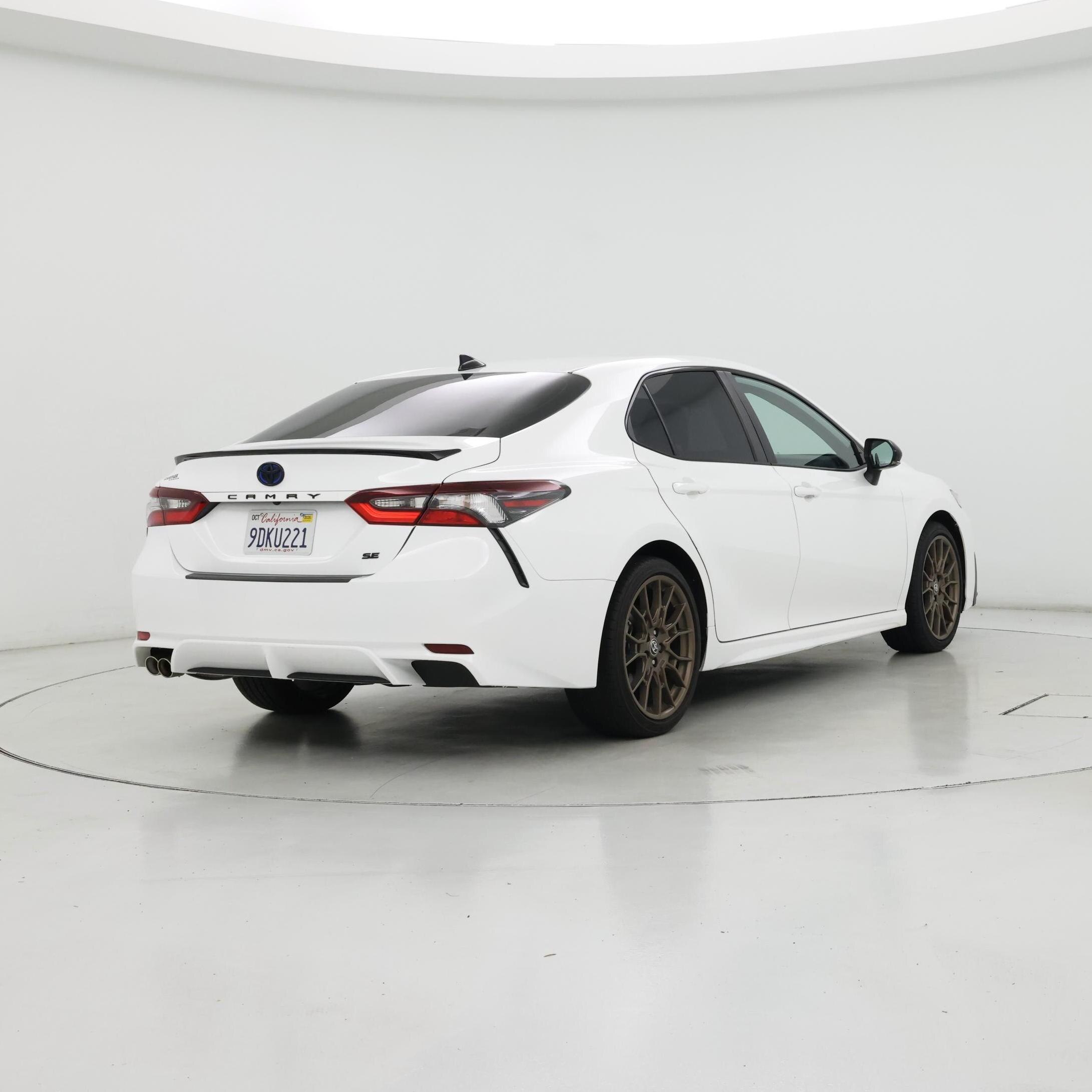 Thumbnail: 2023 Toyota Camry - 8