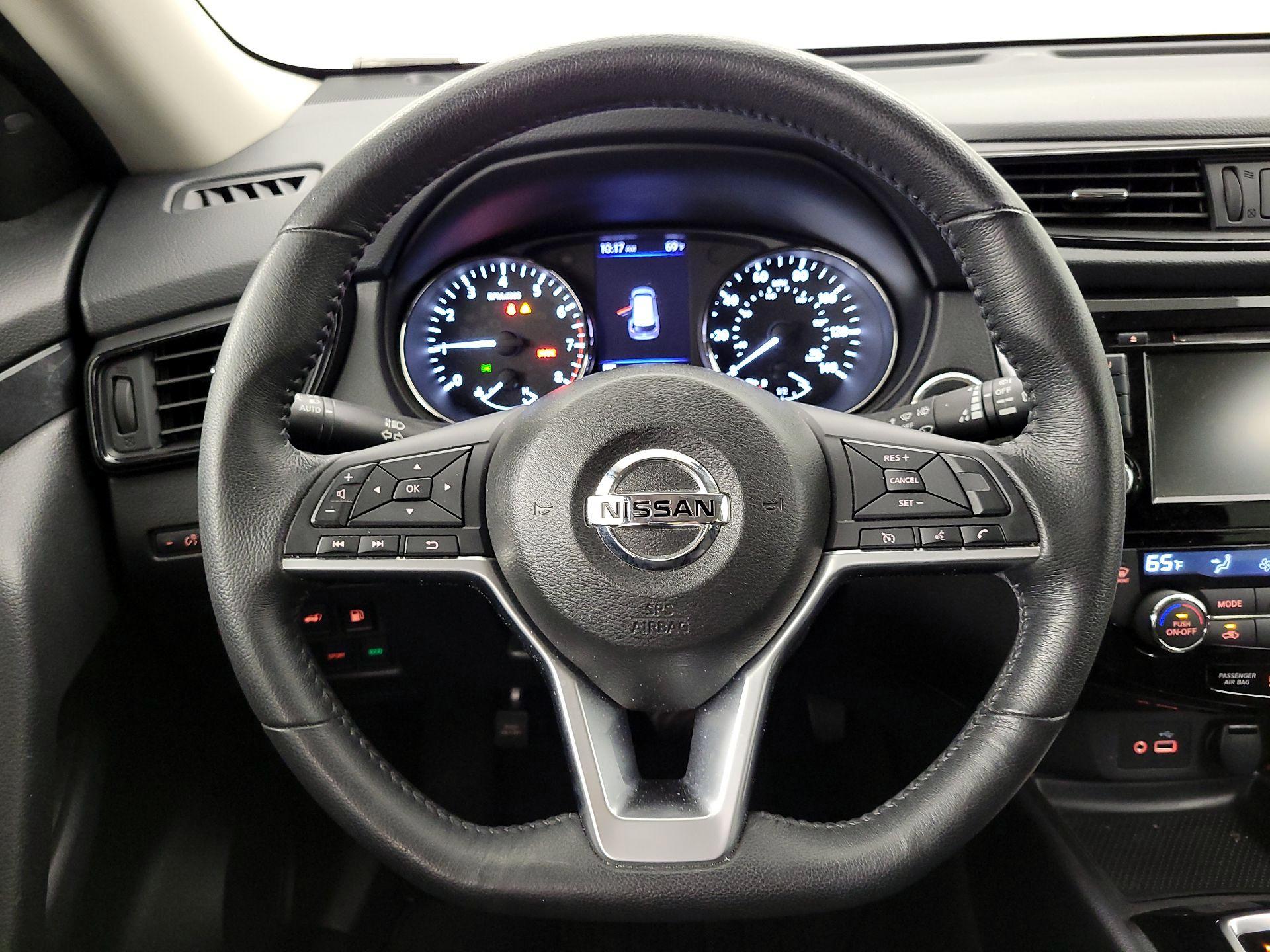 Thumbnail: 2018 Nissan Rogue - 10