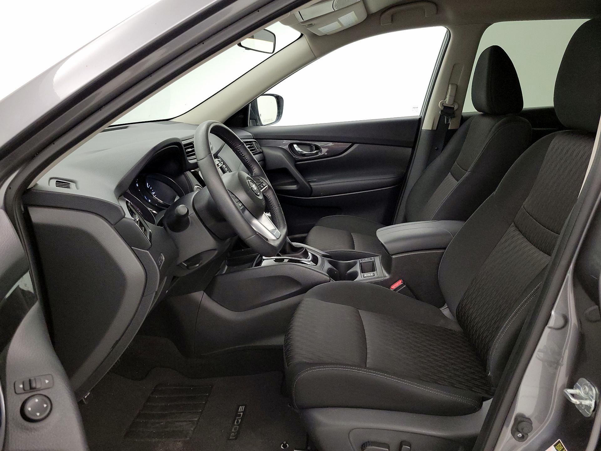 Thumbnail: 2018 Nissan Rogue - 11