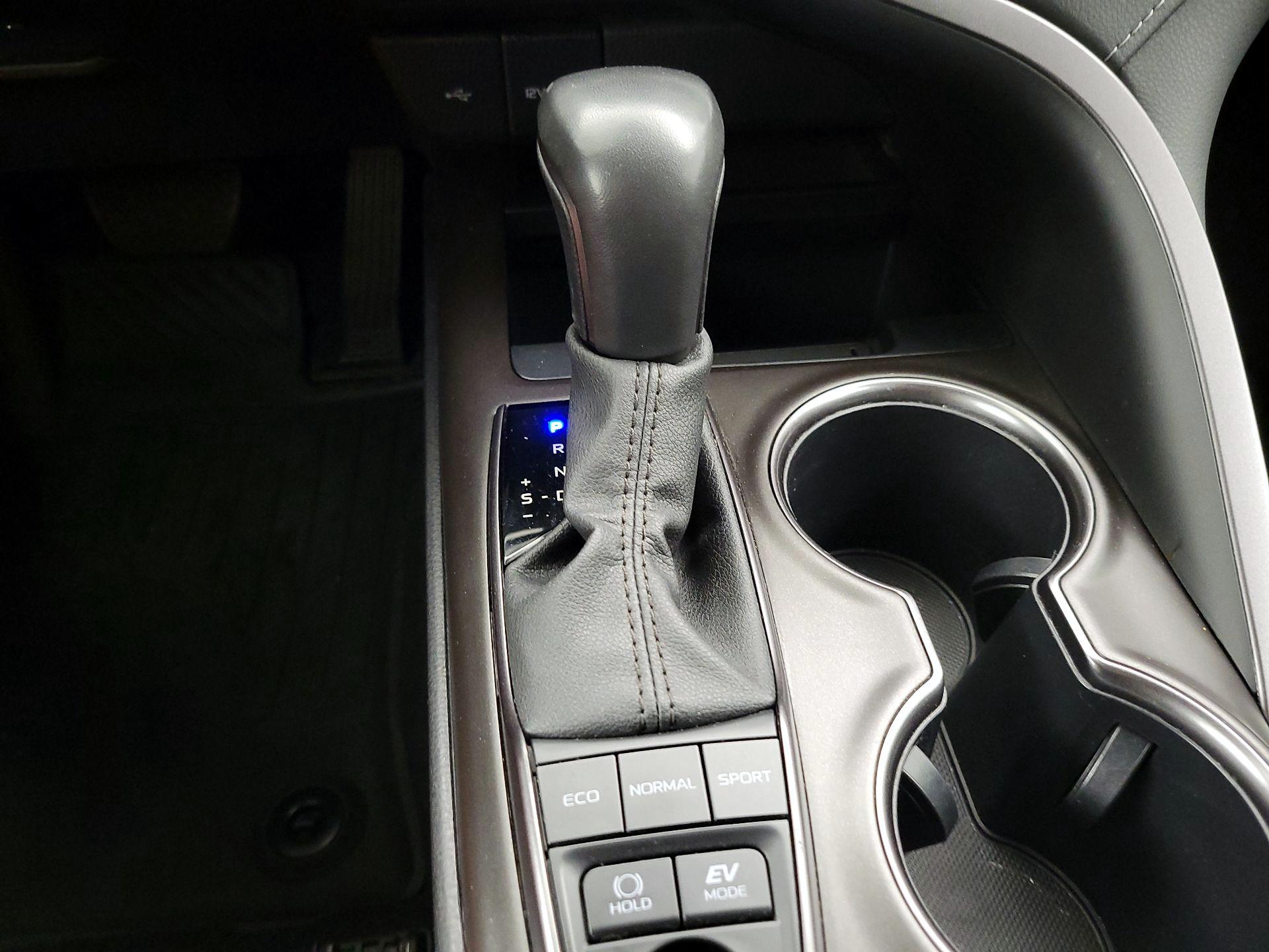 Thumbnail: 2024 Toyota Camry - 17