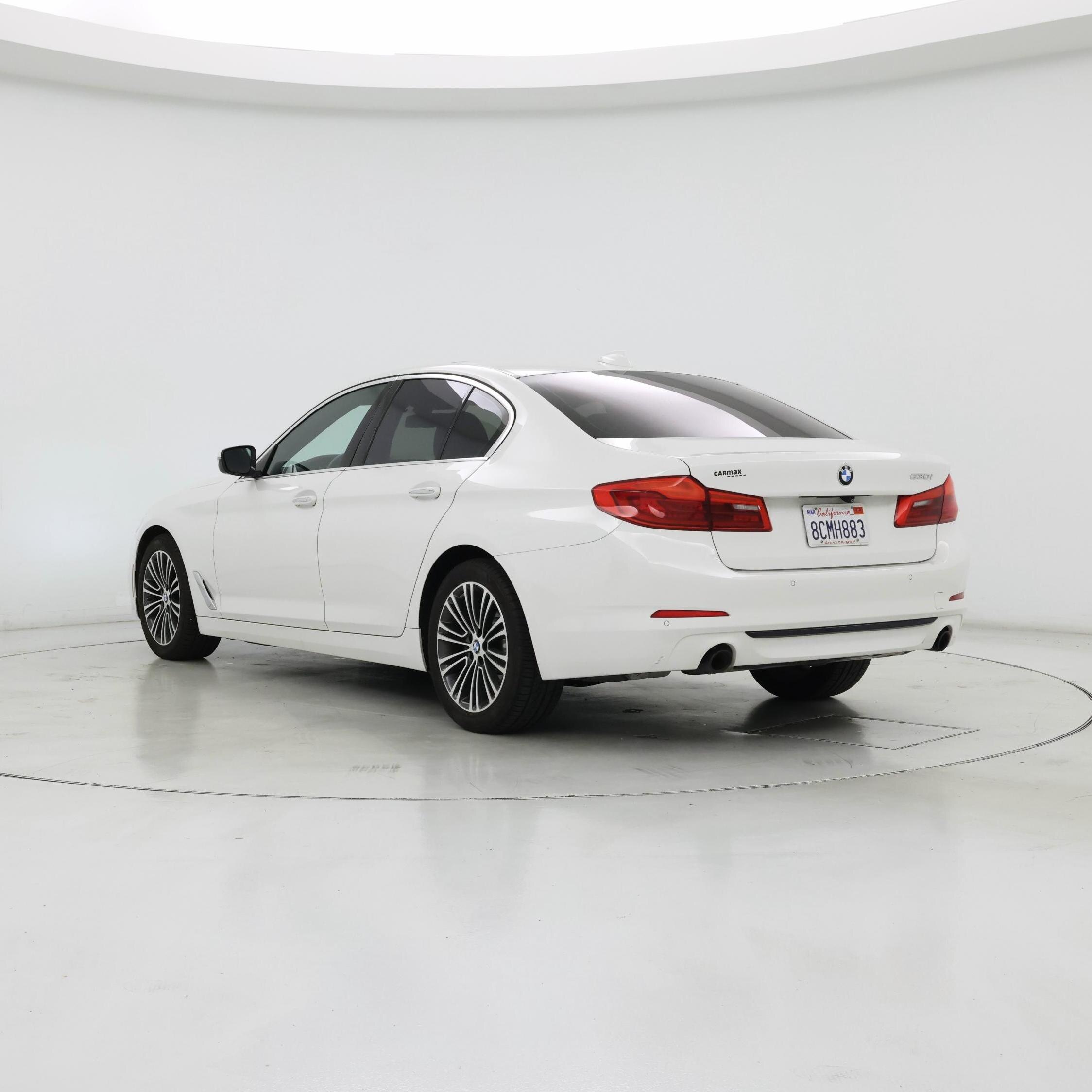 Thumbnail: 2018 BMW 5 Series - 2