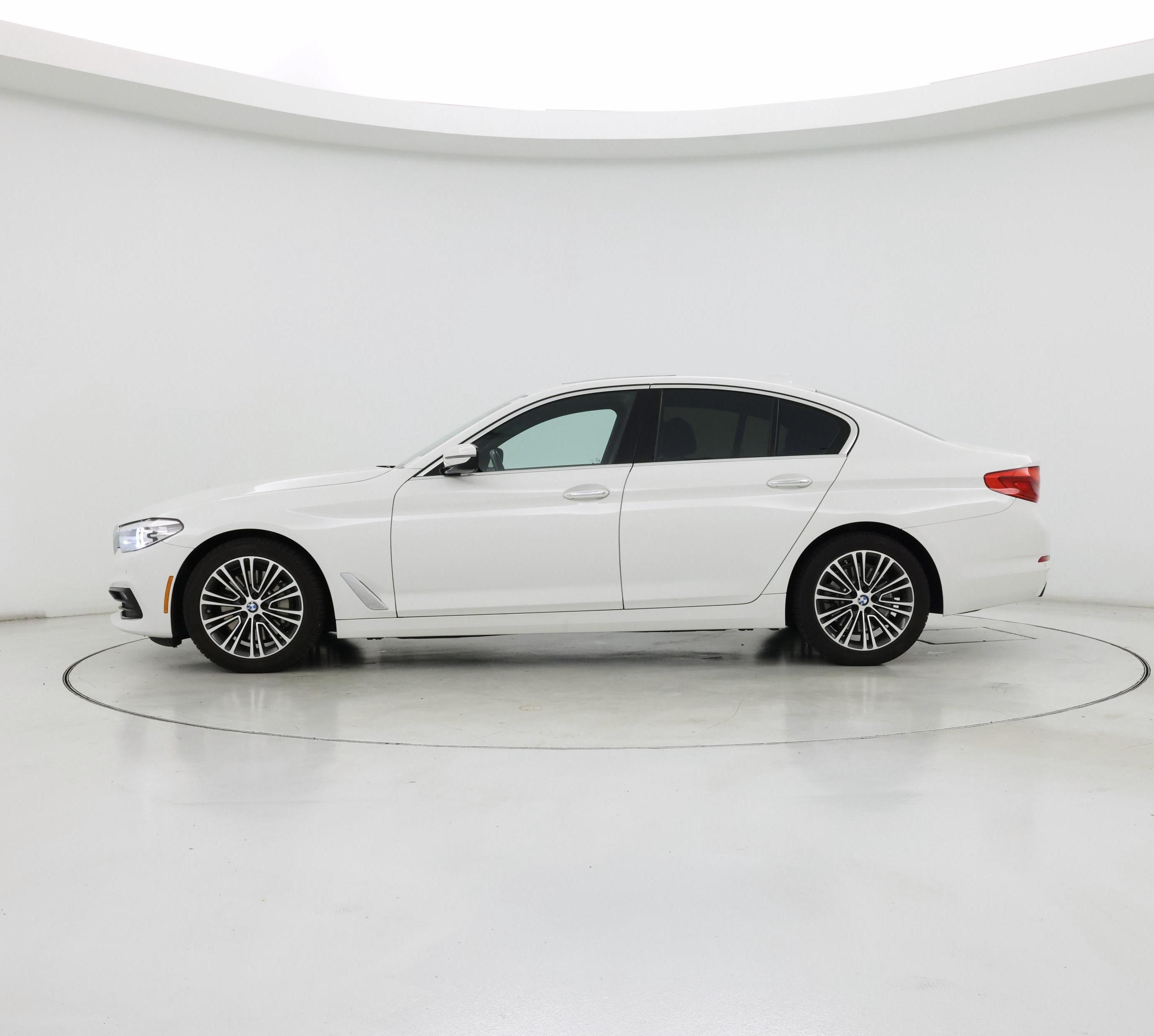 Thumbnail: 2018 BMW 5 Series - 3