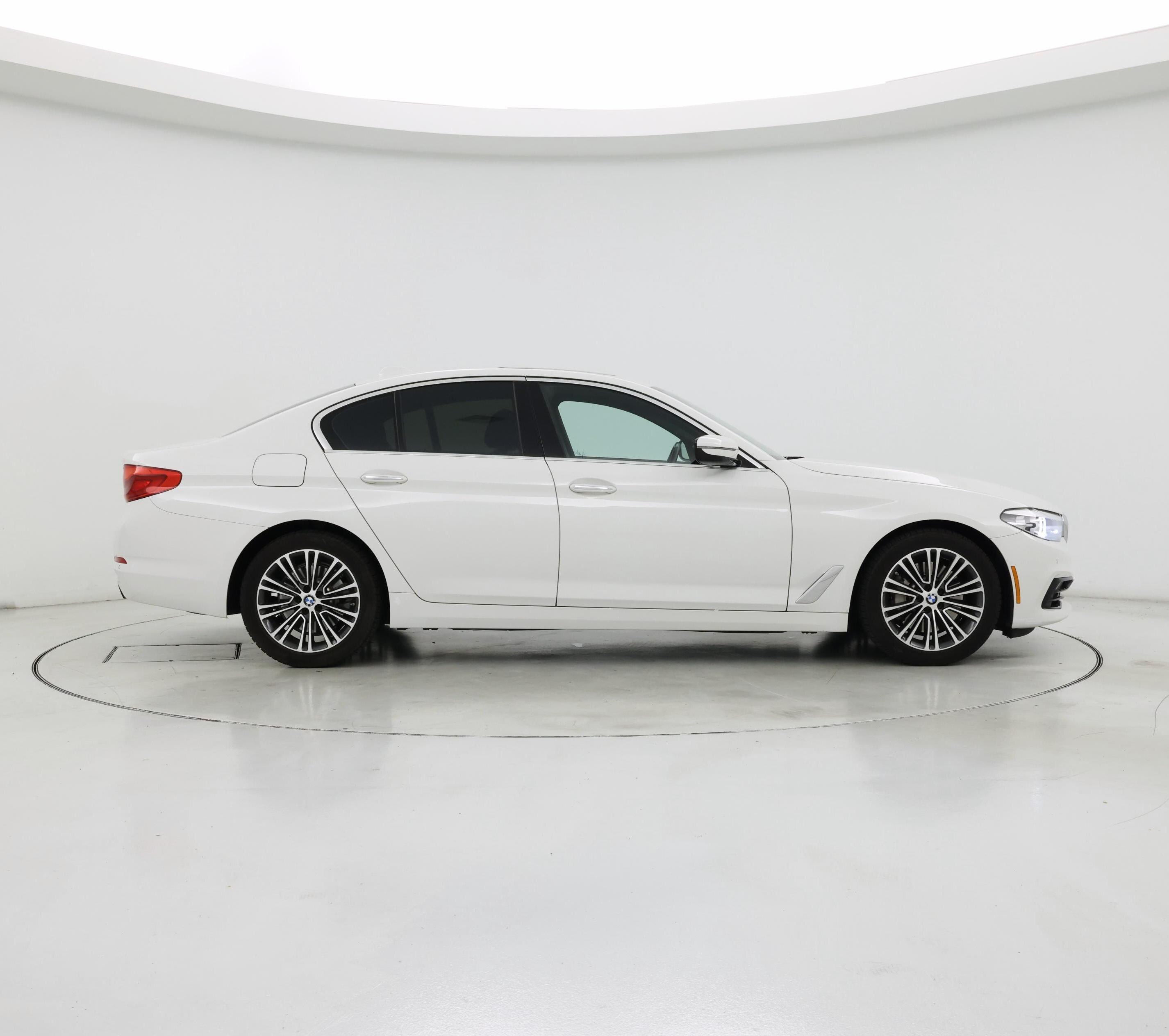 Thumbnail: 2018 BMW 5 Series - 7
