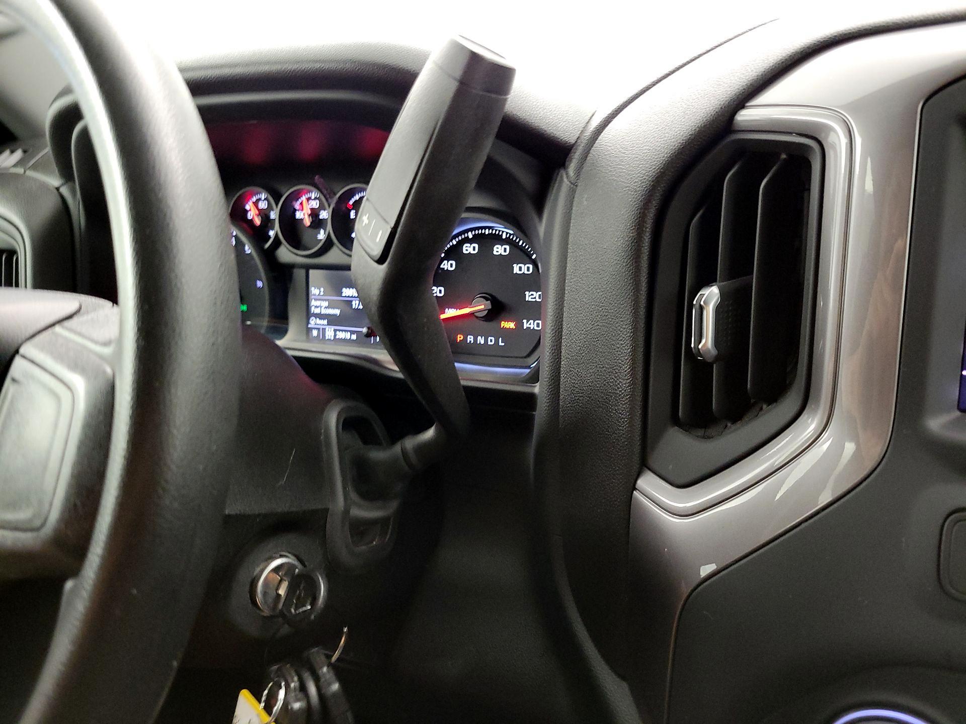 Thumbnail: 2021 Chevrolet Silverado 1500 - 17