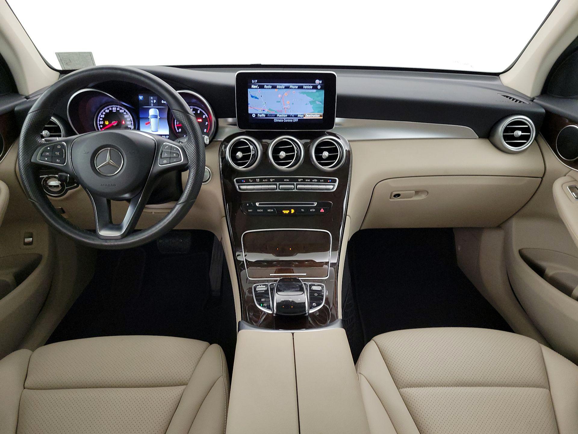 Thumbnail: 2018 Mercedes-Benz GLC - 9