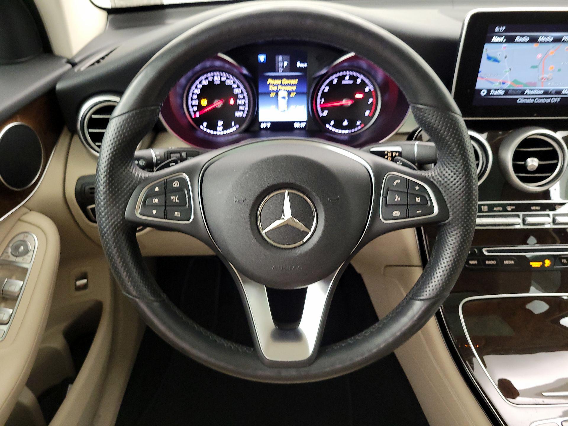 Thumbnail: 2018 Mercedes-Benz GLC - 10