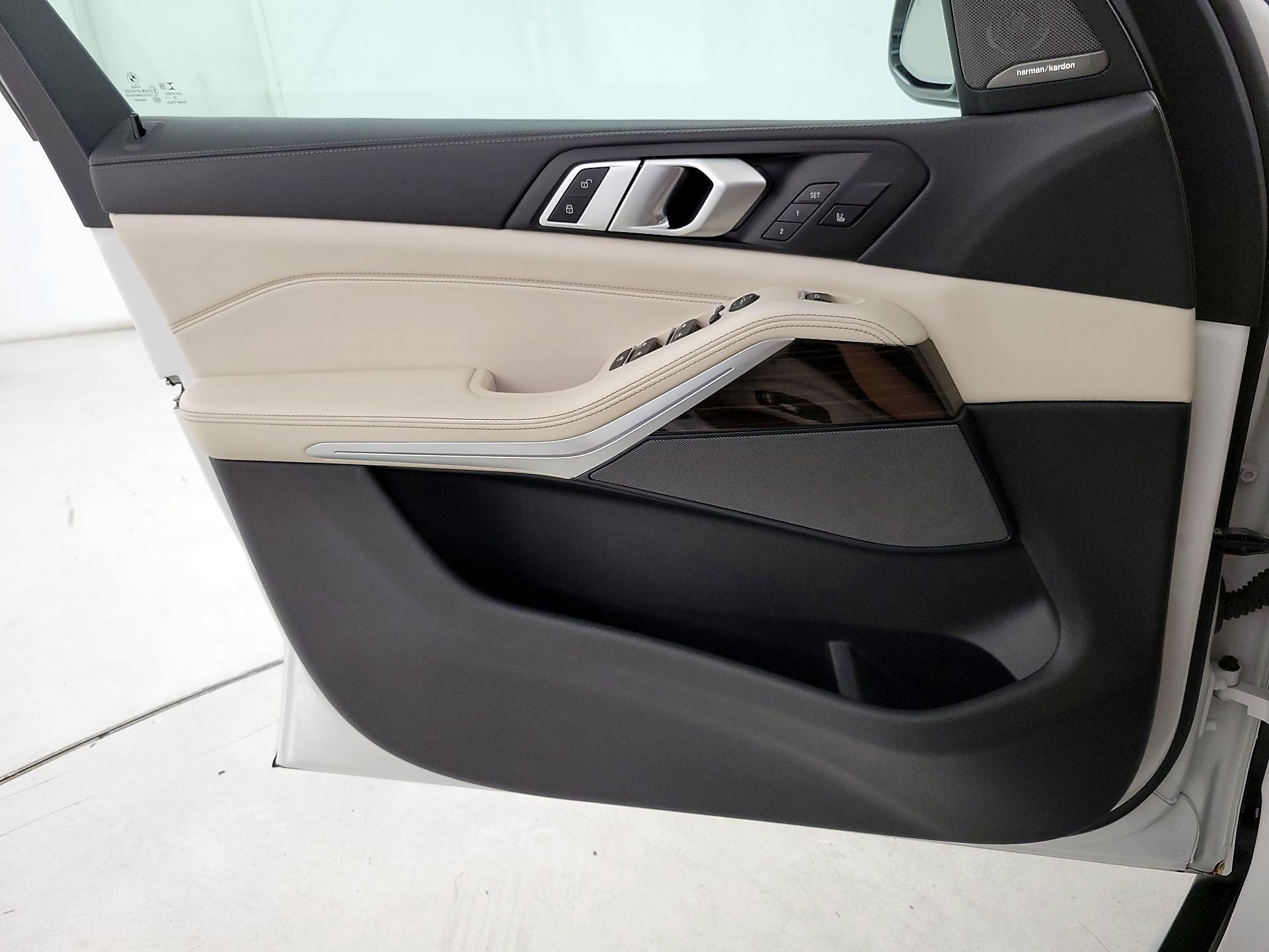 Thumbnail: 2020 BMW X5 - 12