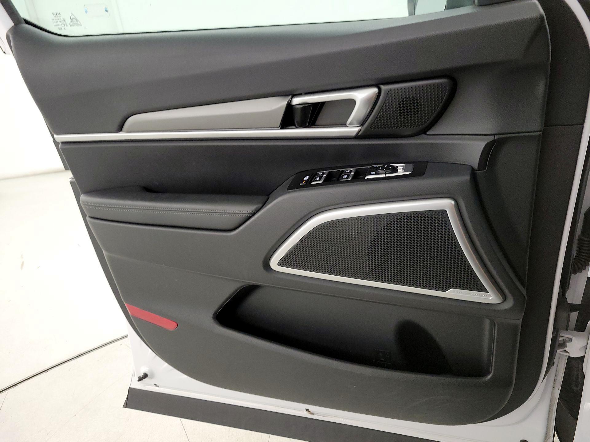 Thumbnail: 2022 Kia Telluride - 12