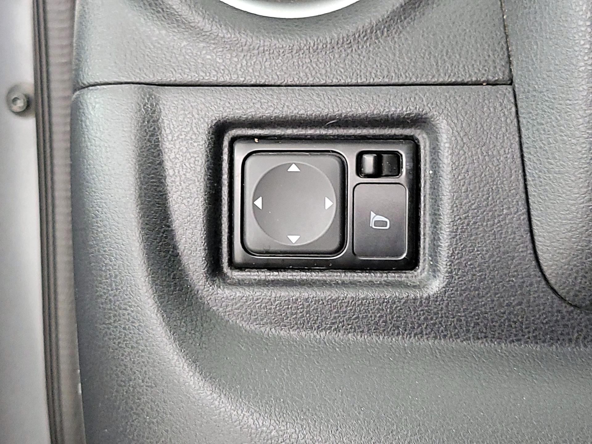 Thumbnail: 2016 Nissan Versa - 13