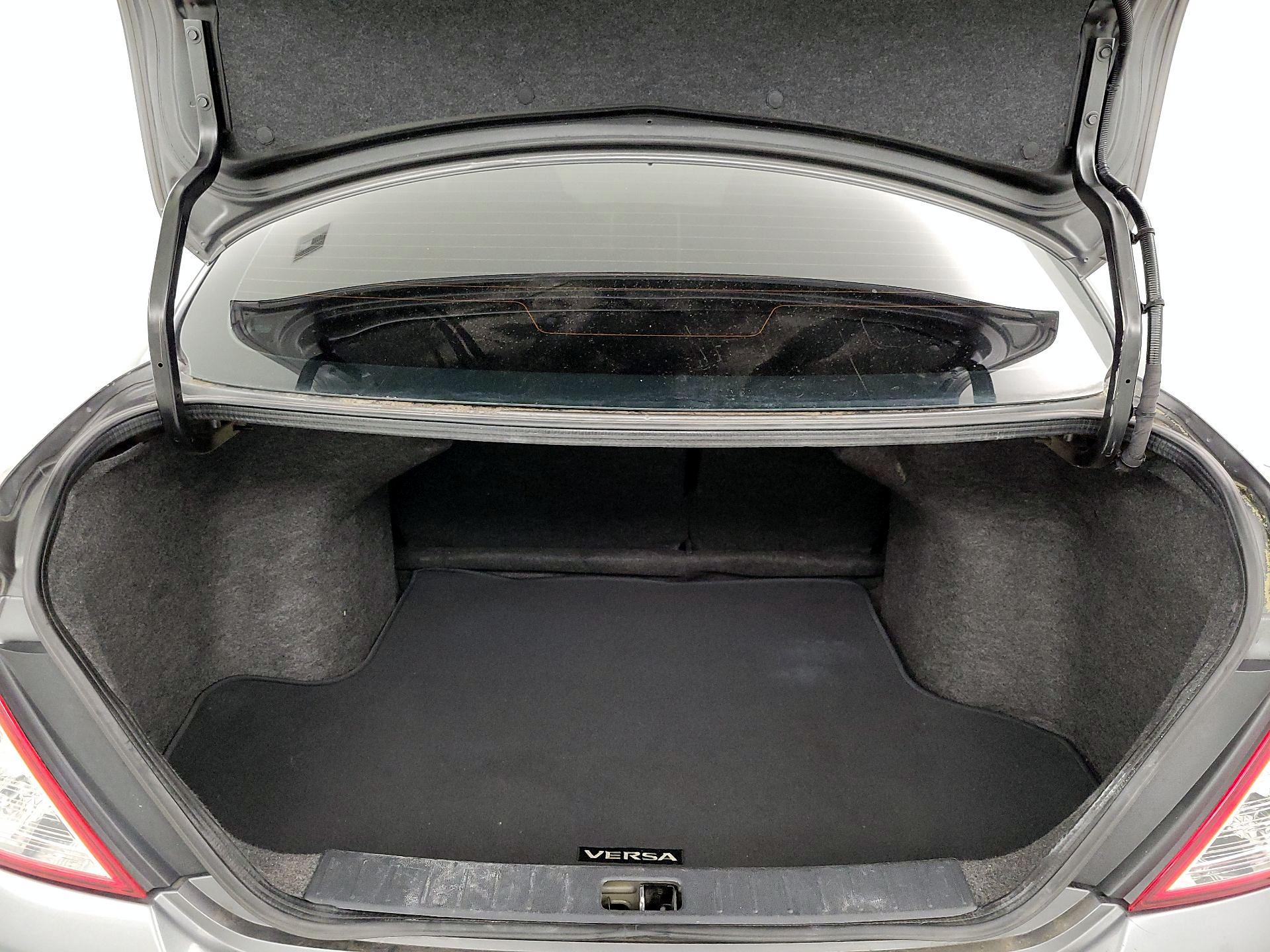 Thumbnail: 2016 Nissan Versa - 19