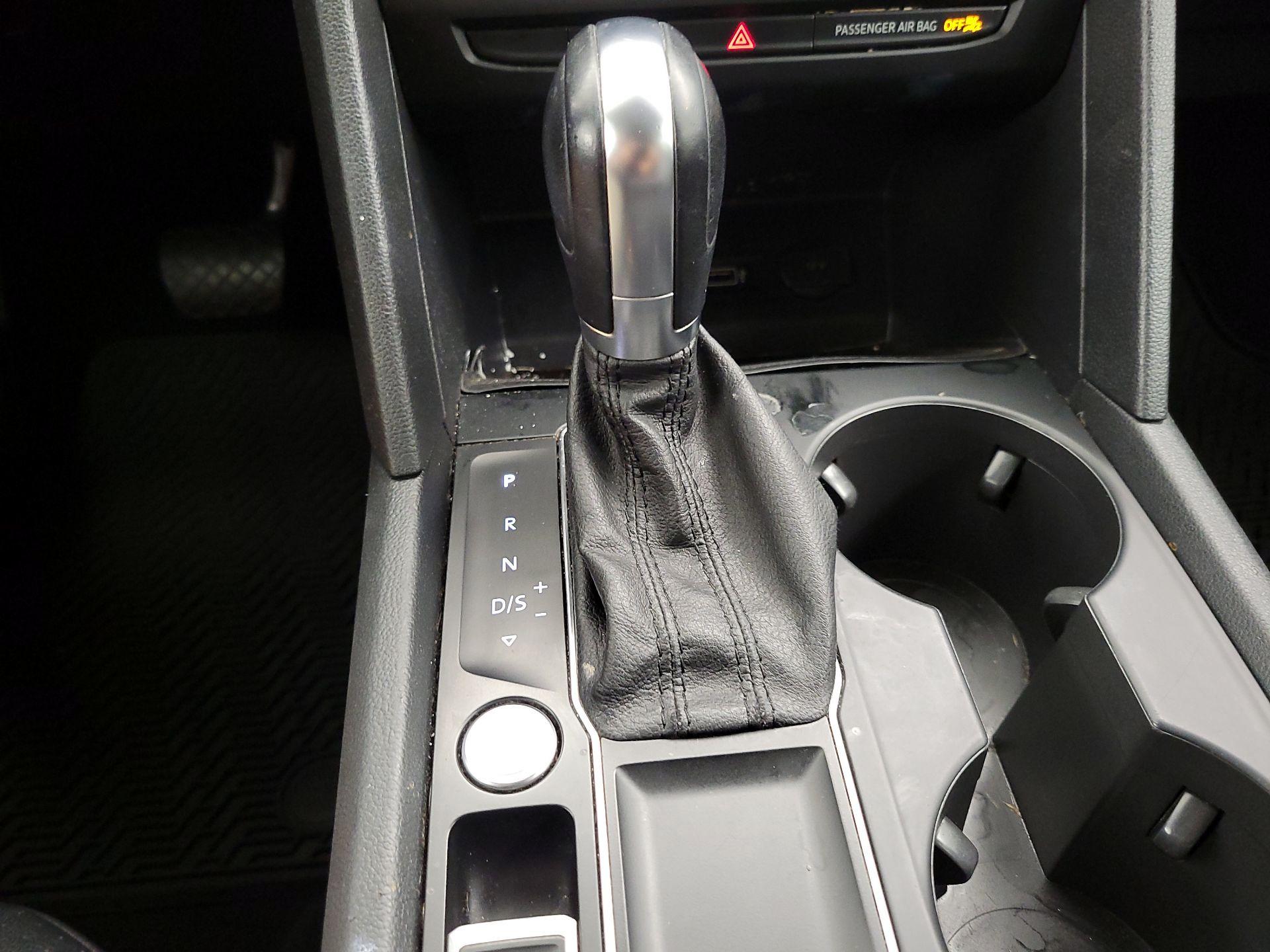 Thumbnail: 2019 Volkswagen Atlas - 17