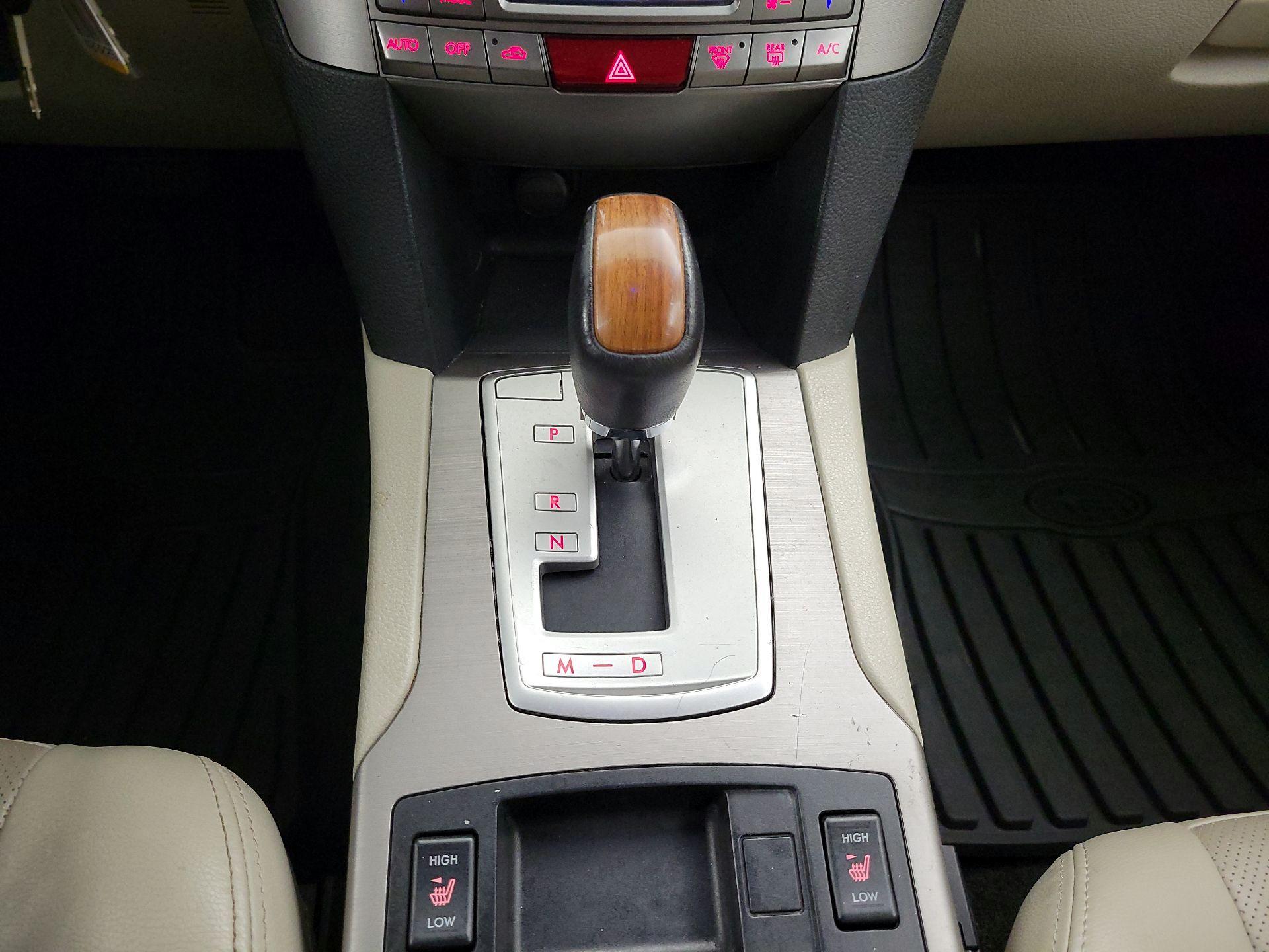 Thumbnail: 2014 Subaru Outback - 18