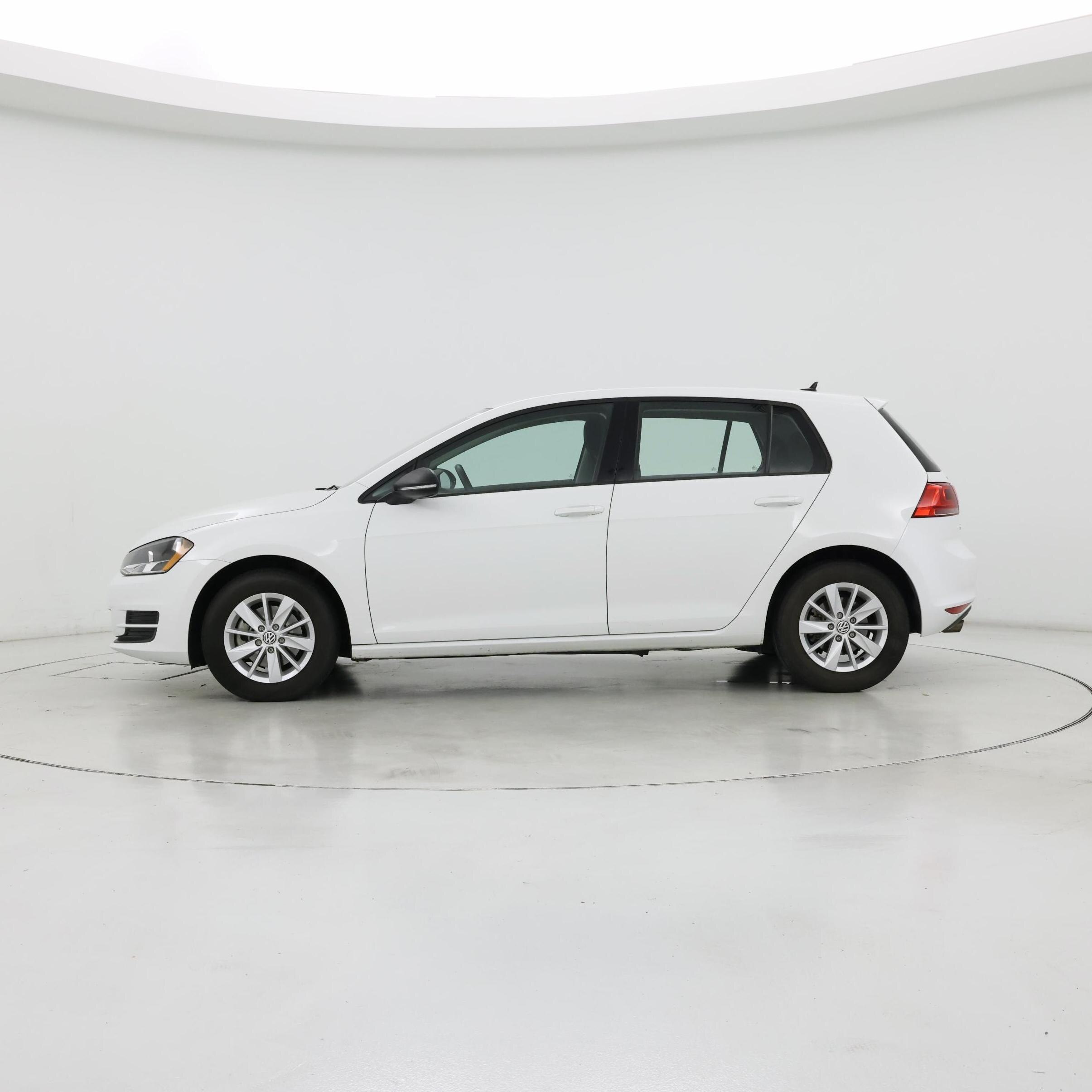 Thumbnail: 2016 Volkswagen Golf - 3