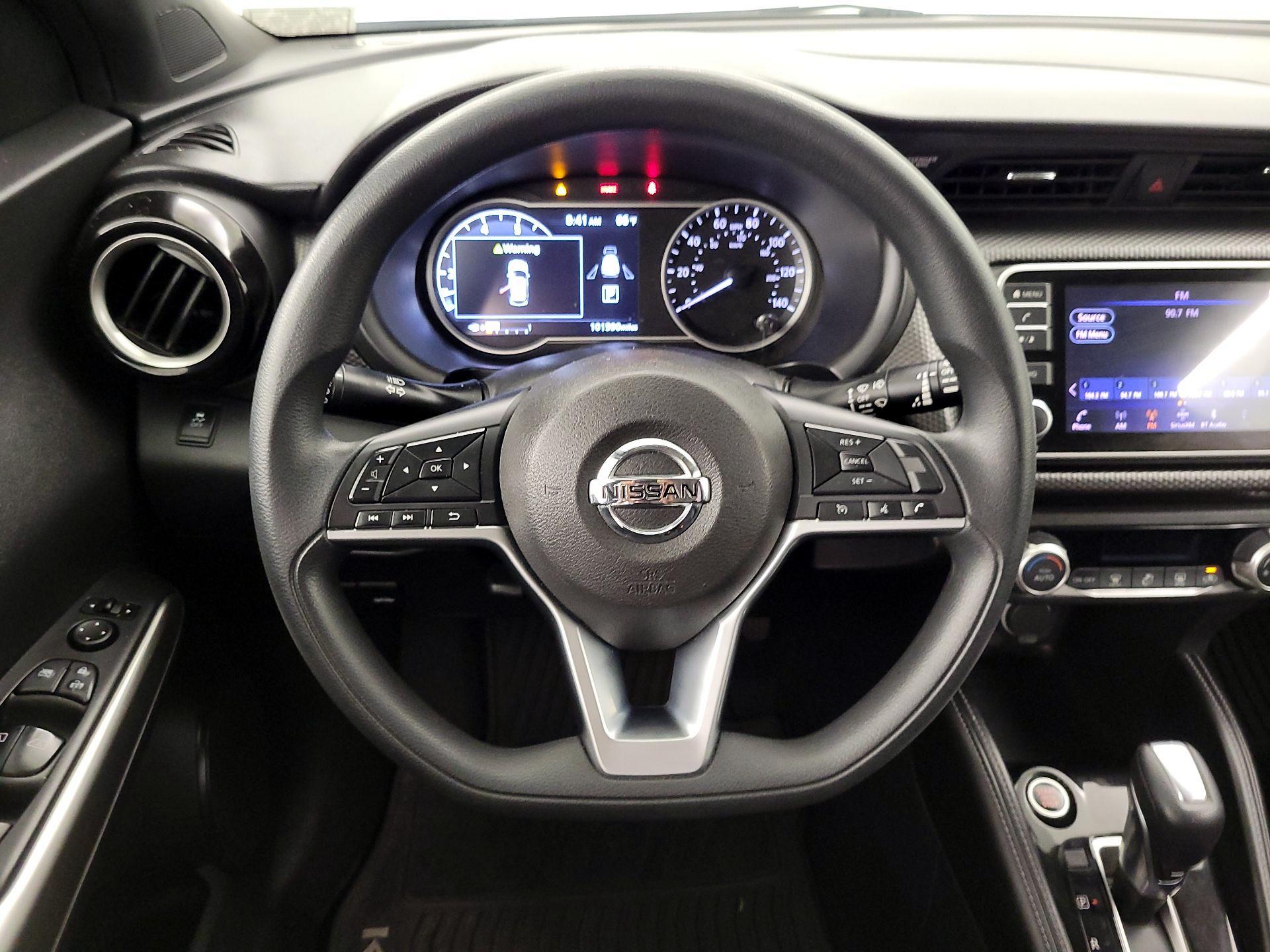 Thumbnail: 2018 Nissan Kicks - 10
