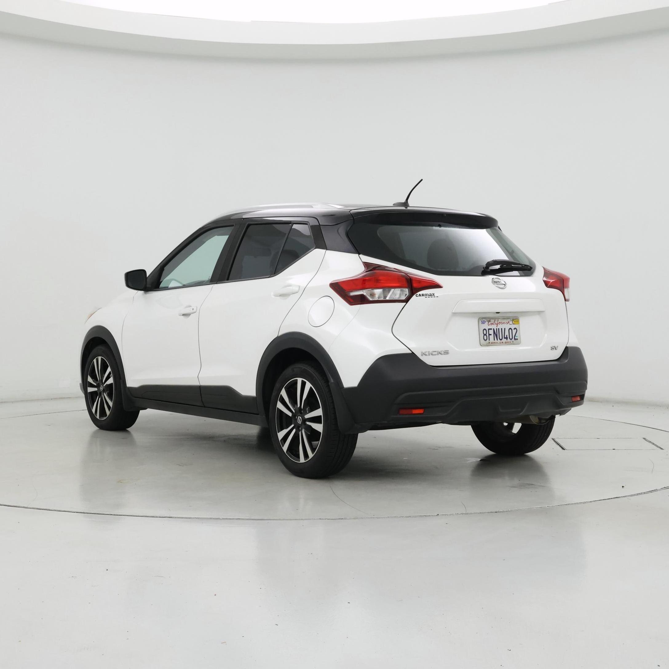 Thumbnail: 2018 Nissan Kicks - 2