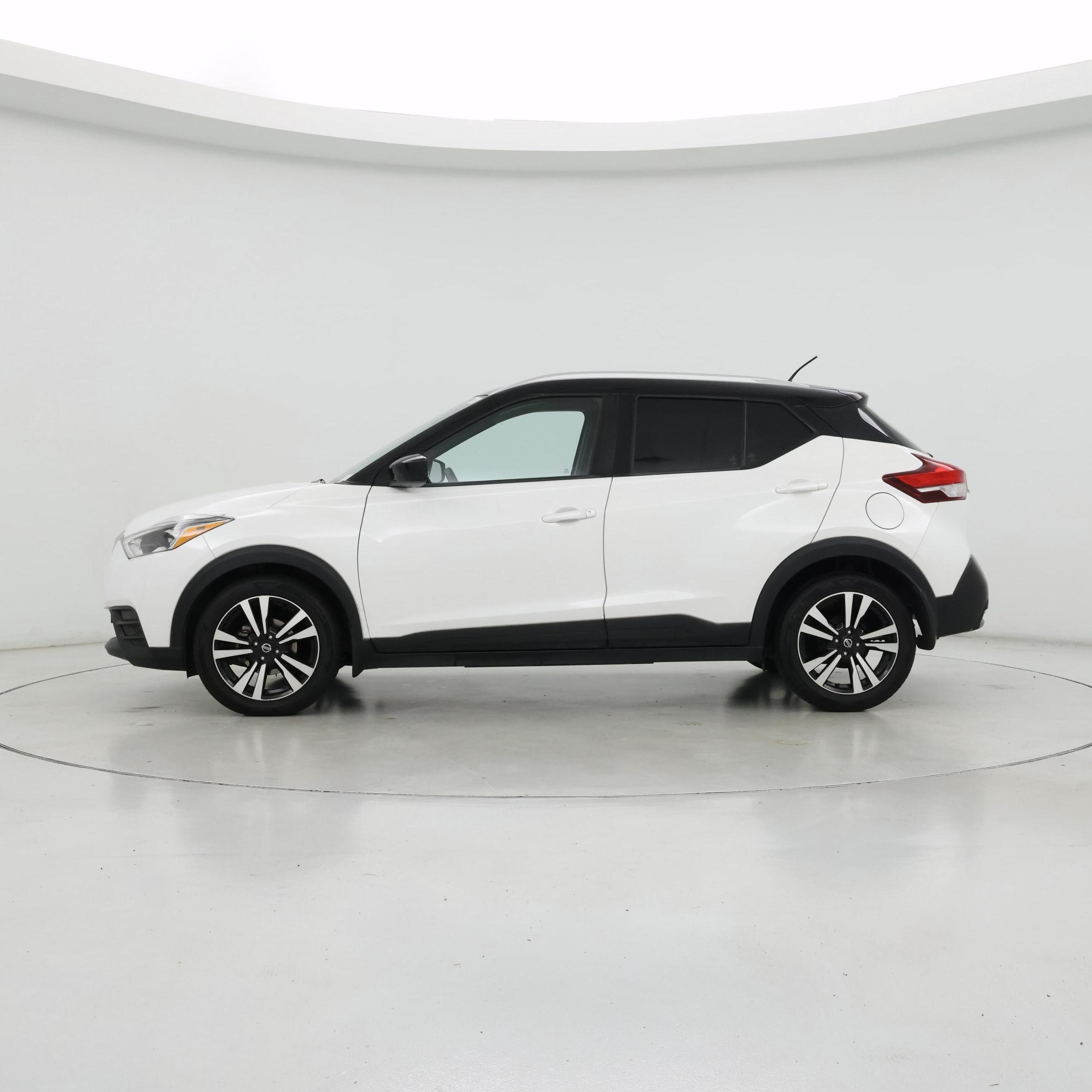Thumbnail: 2018 Nissan Kicks - 3