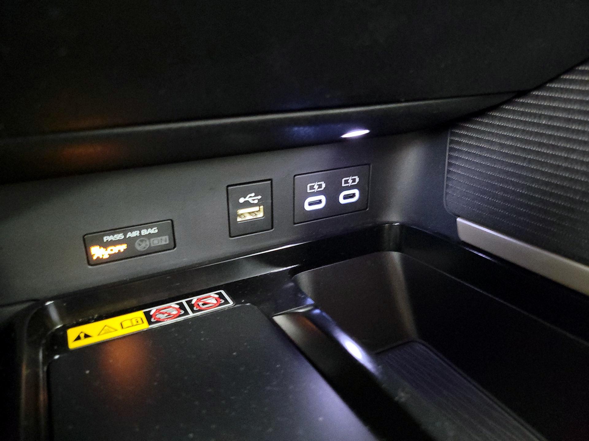 Thumbnail: 2025 Toyota Camry - 18
