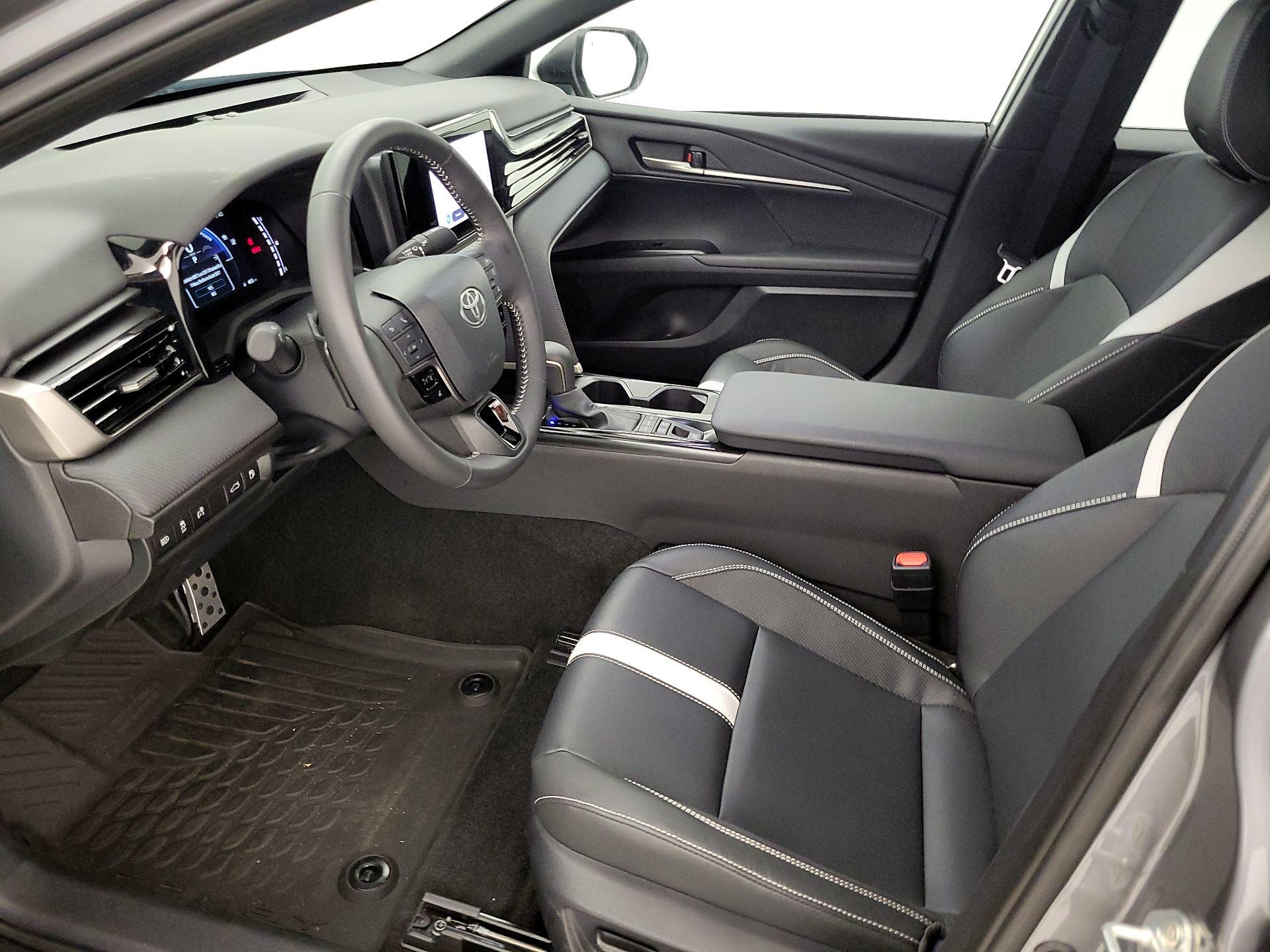 Thumbnail: 2025 Toyota Camry - 11