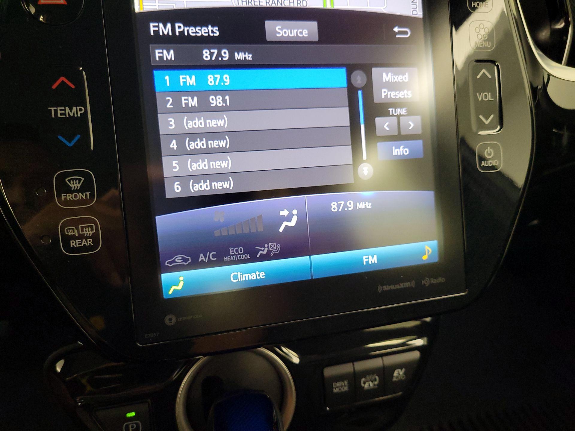 Thumbnail: 2021 Toyota Prius Prime - 16